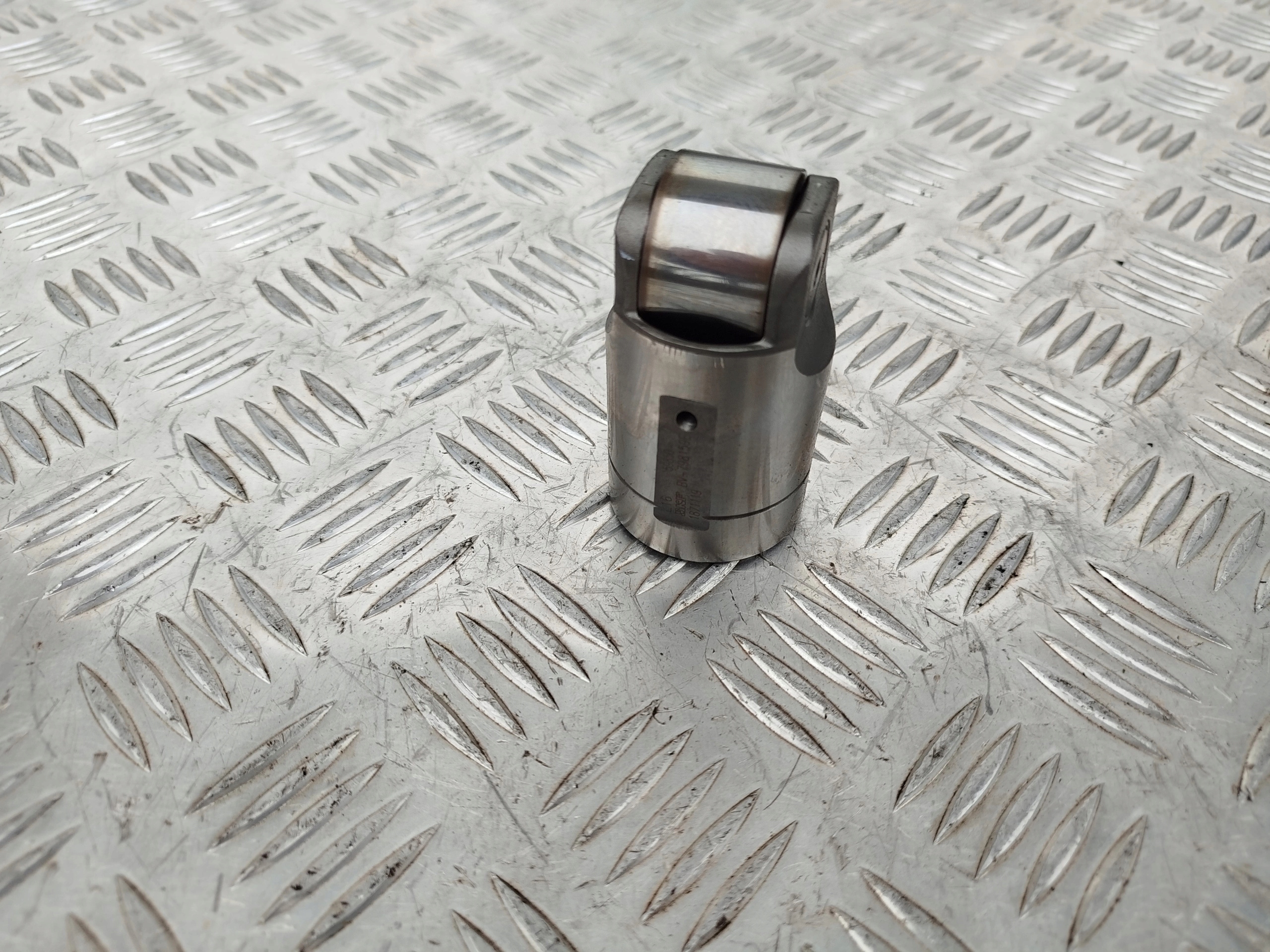 SZKLANKA ROLKA POPYCHACZ POMP PLD DAF XF 106 460