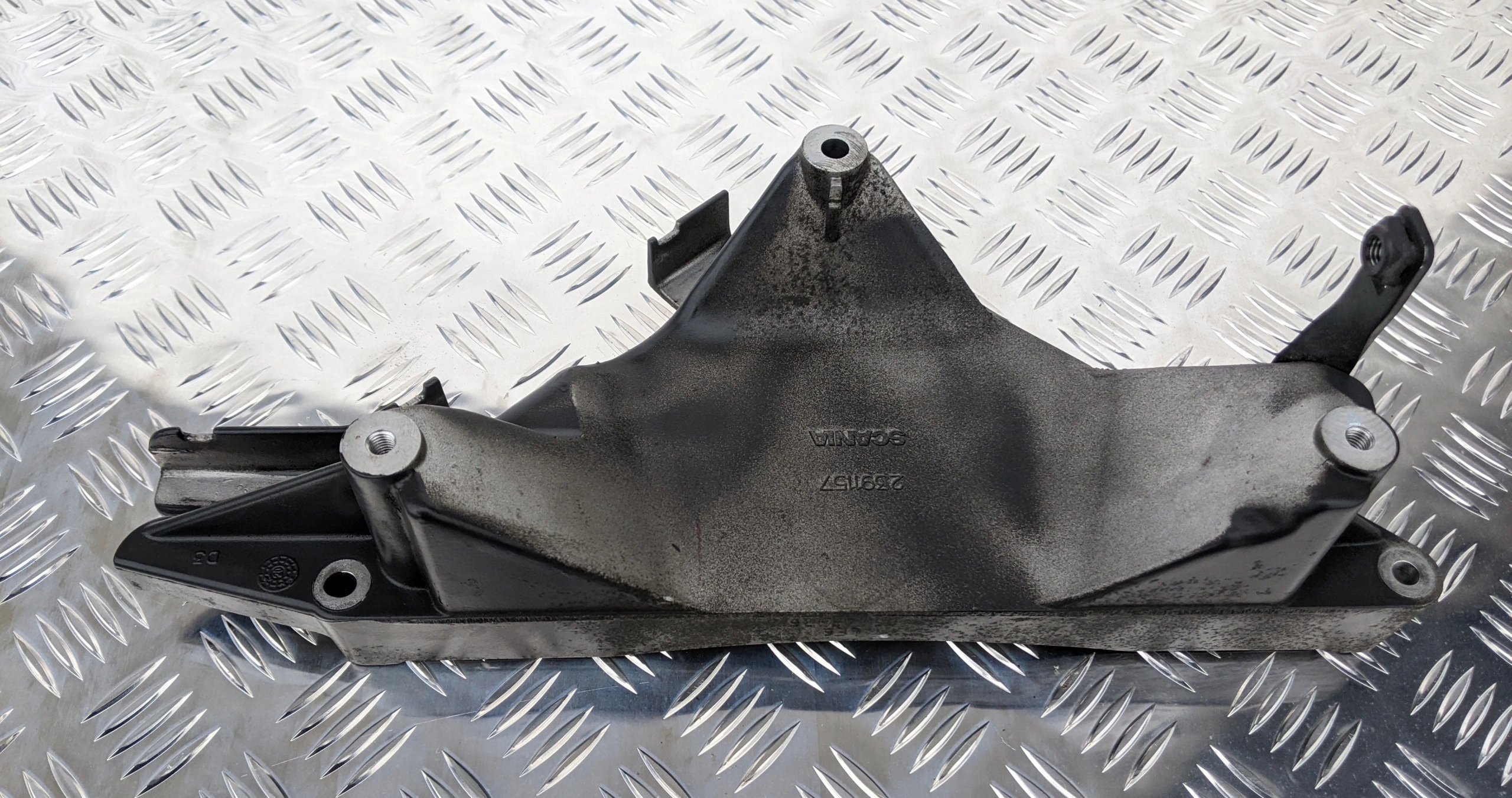 WSPORNIK PODSTAWA FILTRA PALIWA SCANIA XPI EURO 6 - obrazek 3