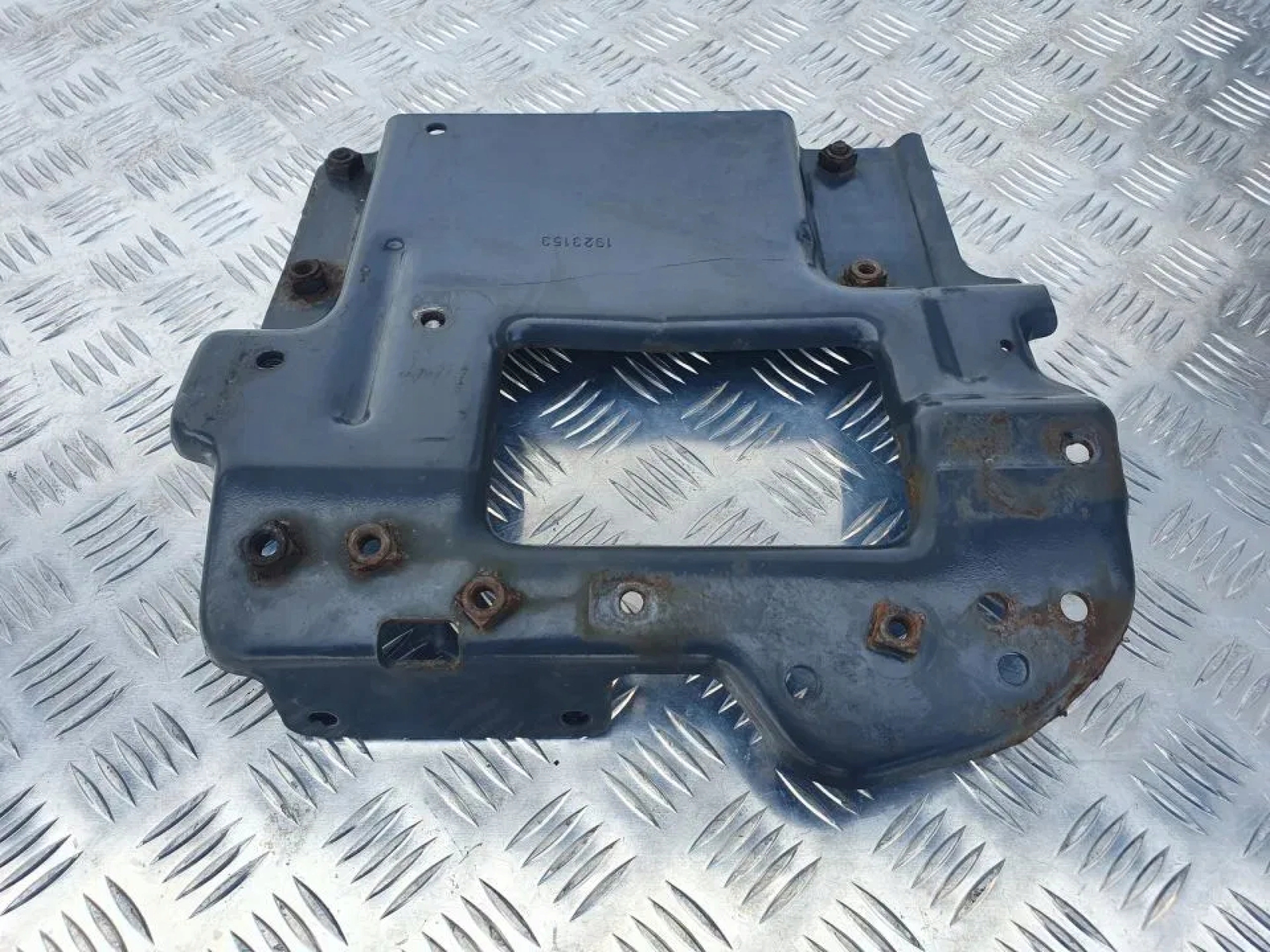 WSPORNIK BLACHA BELKI ZDERZAKA PRAWA STRONA SCANIA R - obrazek 3