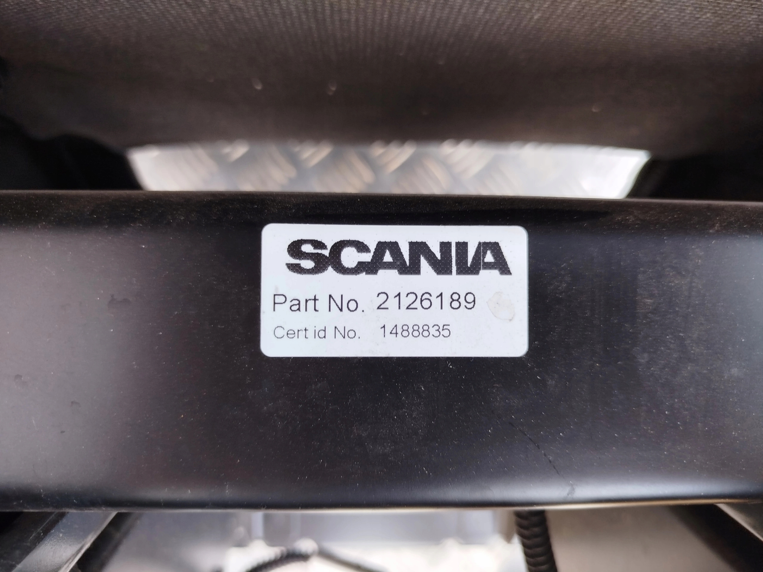 FOTEL PASAŻERA SZTYWNY SCANIA NTG - obrazek 5