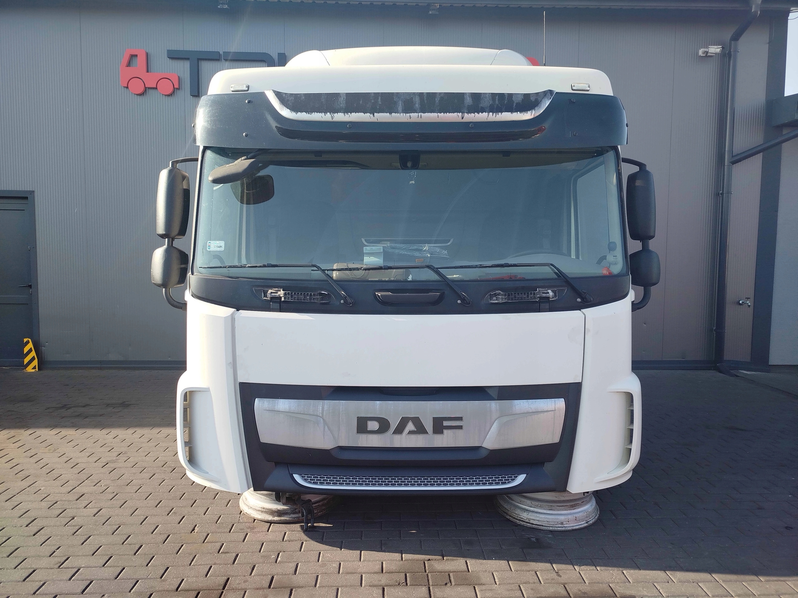 KABINA DAF XF 106 LIFT