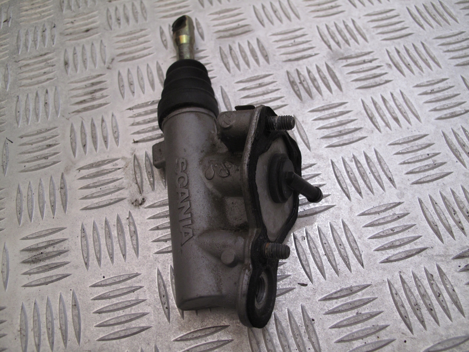 POMPKA SPRZĘGŁA SCANIA R - obrazek 2