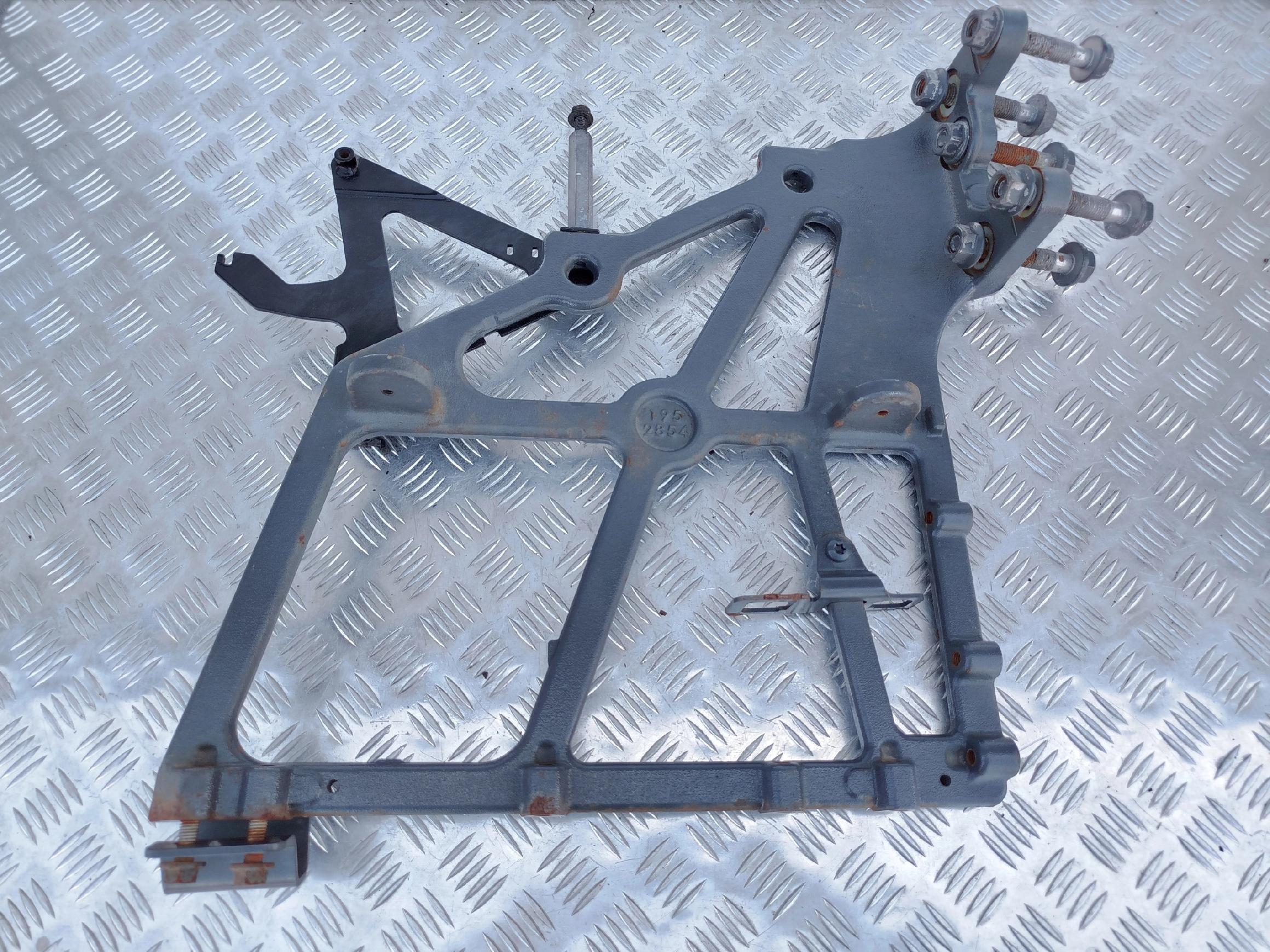 MOCOWANIE AKUMULATORA LEWE DAF XF MEGA LOW DECK