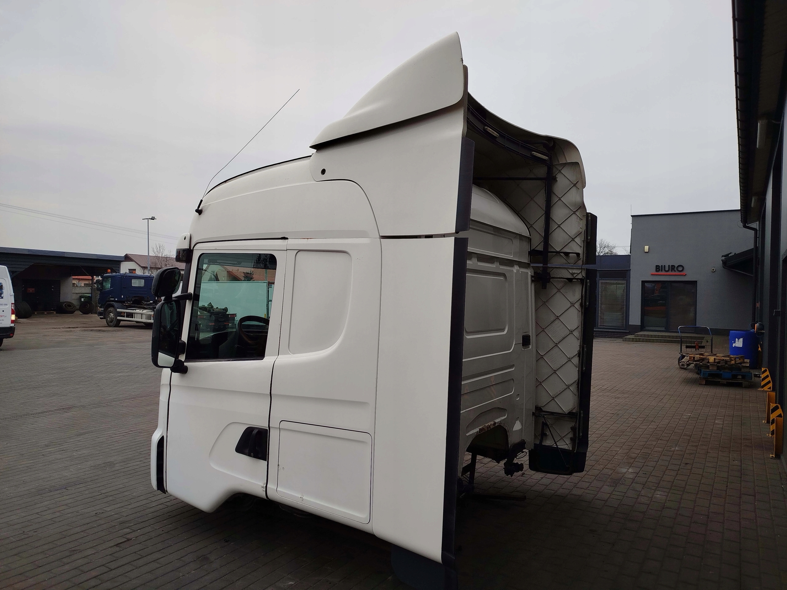 KABINA SCANIA G XPI - obrazek 5