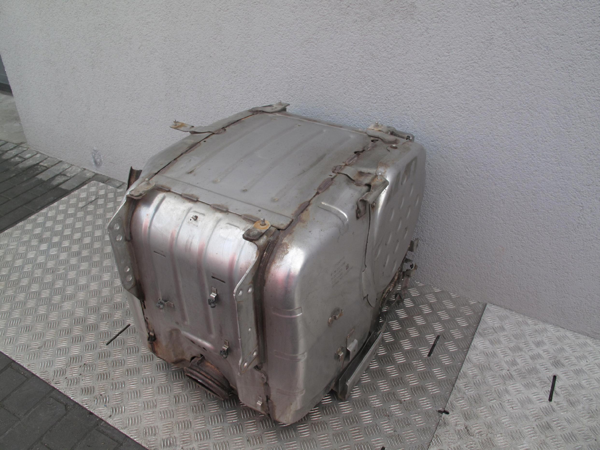 TŁUMIK KATALIZATOR Z DPF SCANIA R S - obrazek 2