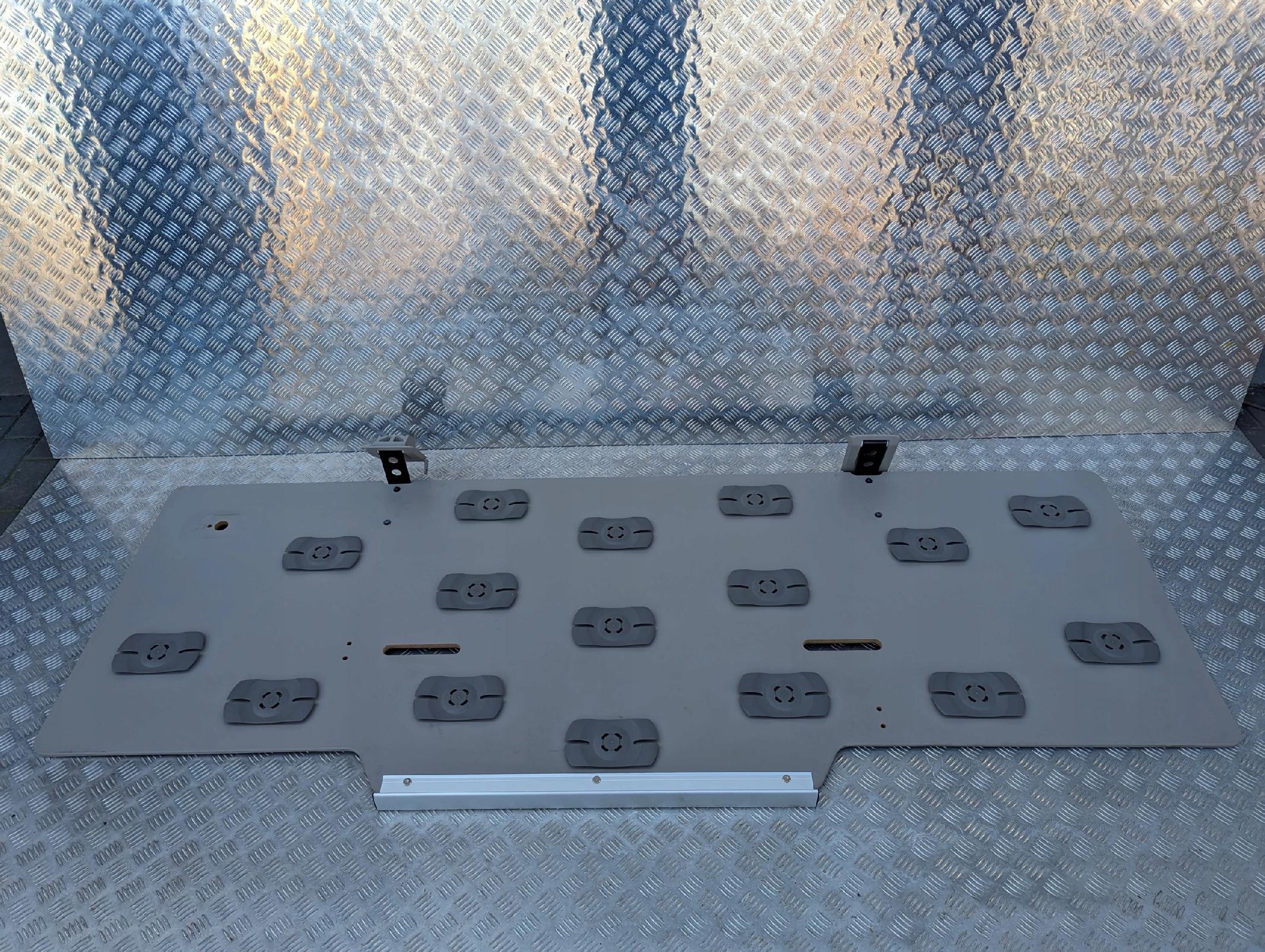 ŁÓŻKO DOLNE DAF XF 106 LIFT - obrazek 2