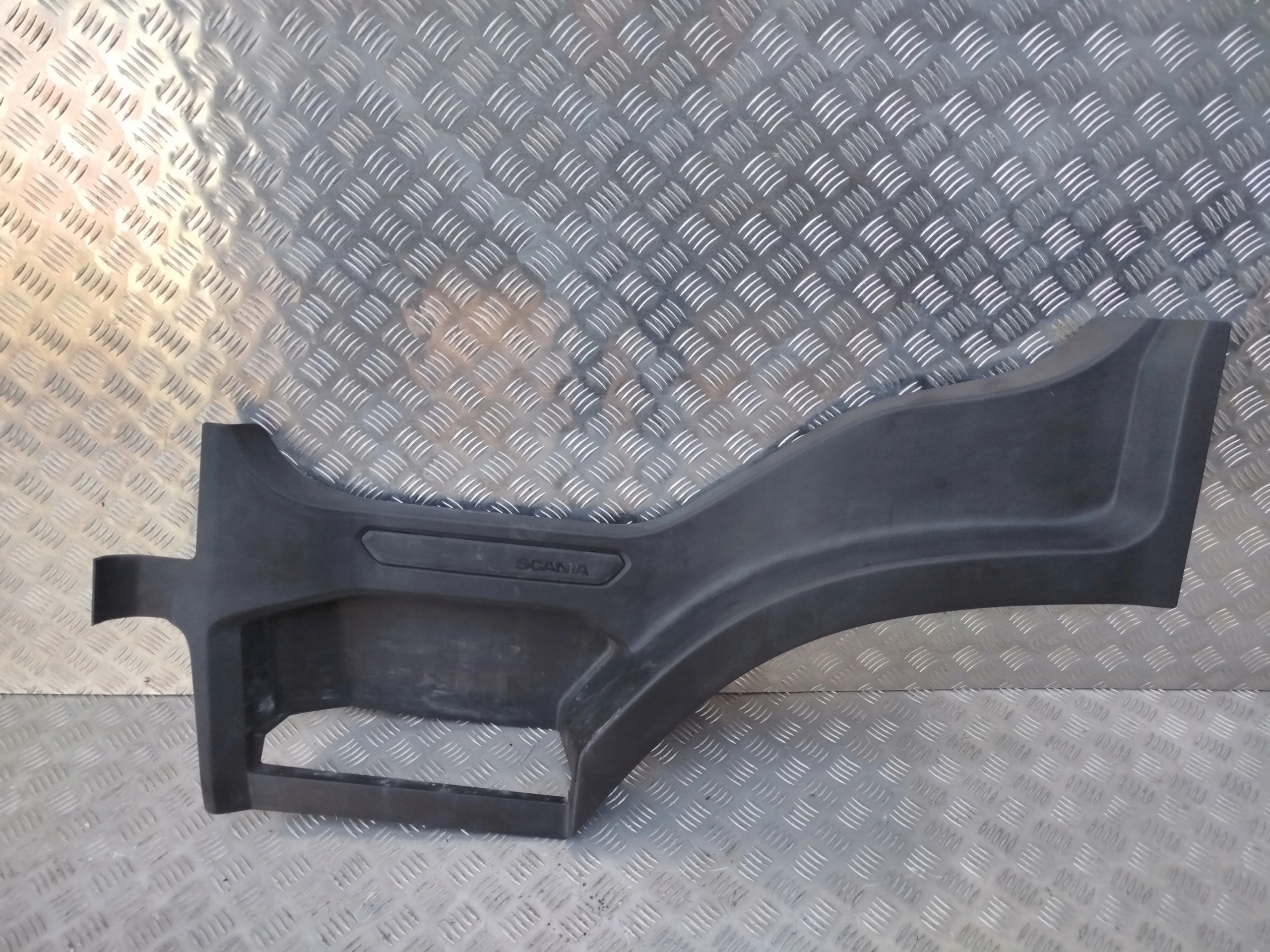 OSŁONA STOPNIA STOPNICY LEWA SCANIA G NTG