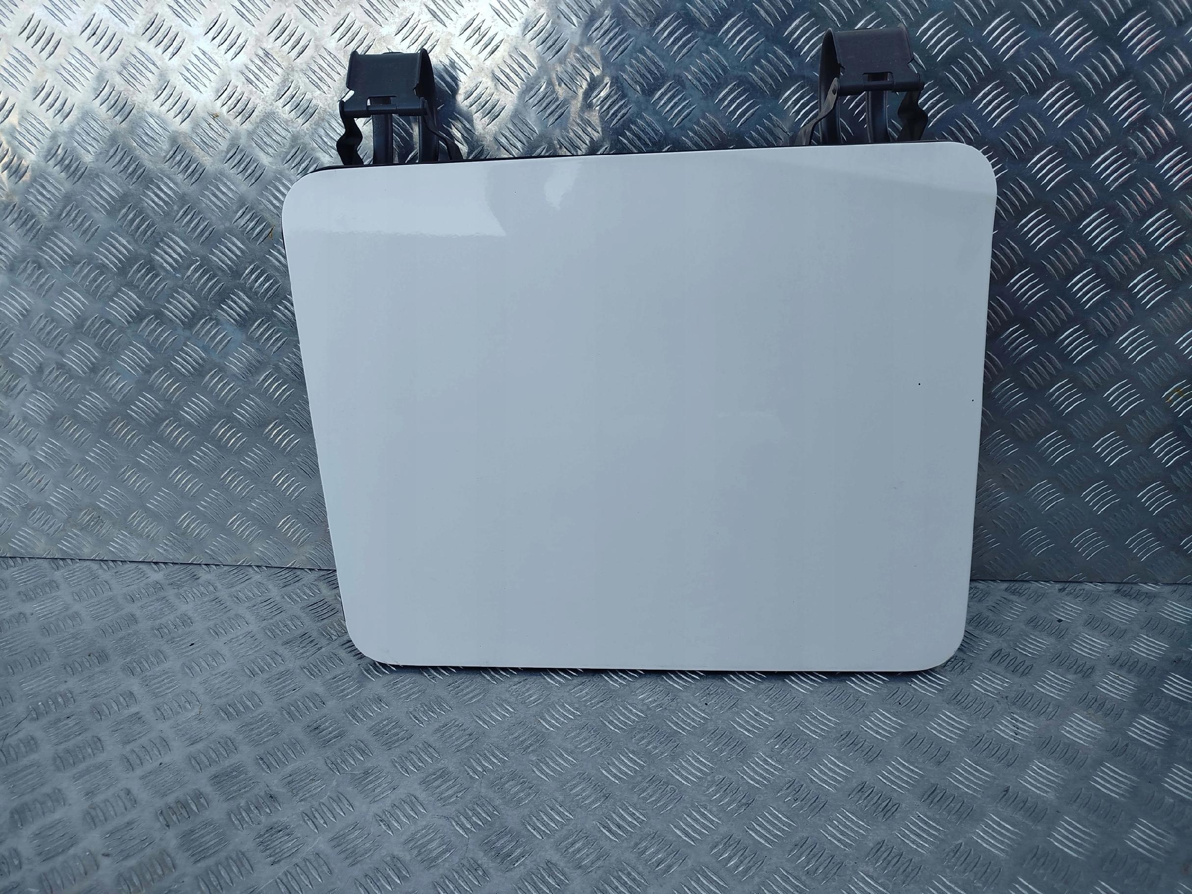 KLAPA SCHOWKA KABINY PRAWA SCANIA NTG