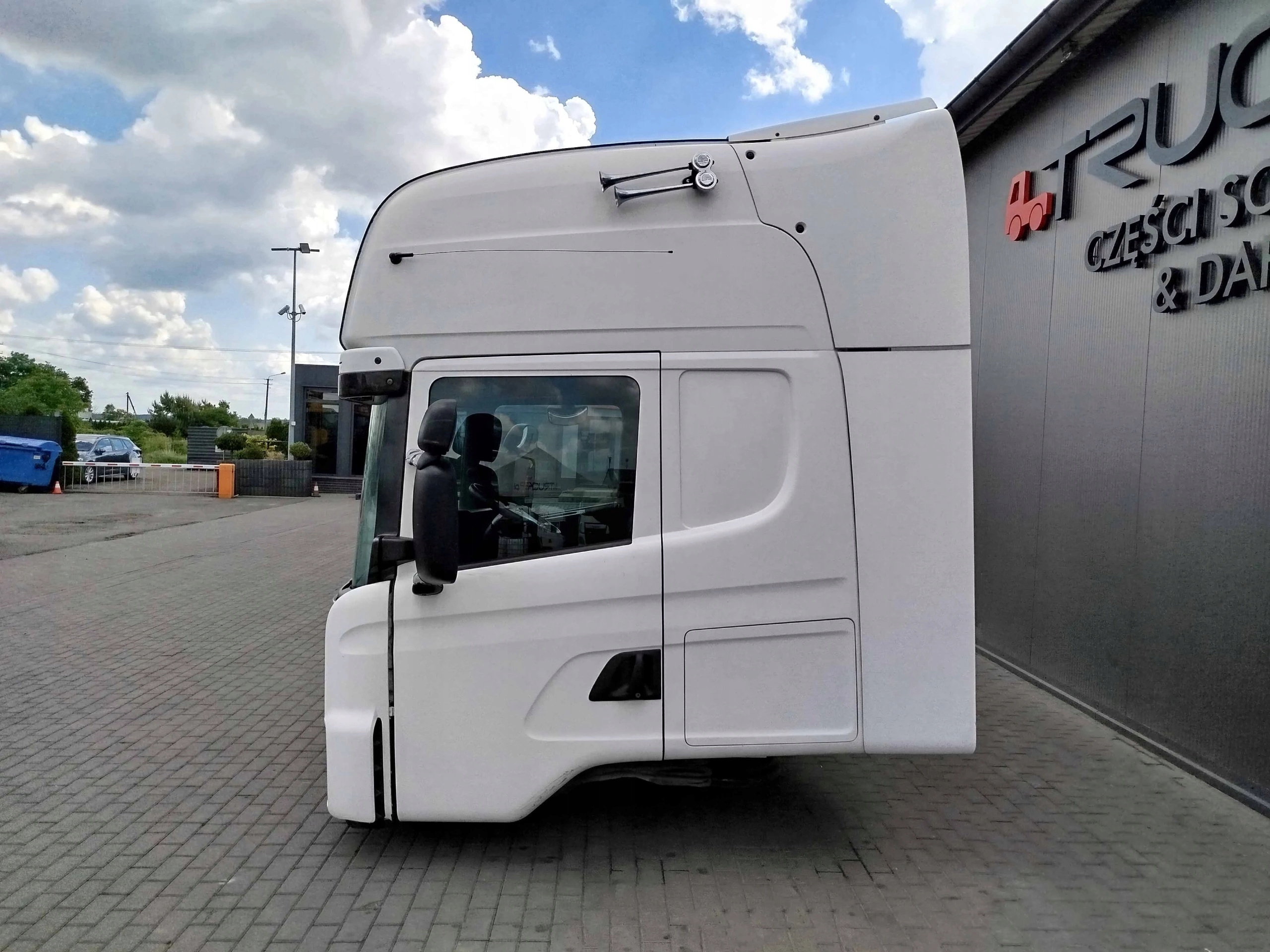 KABINA SCANIA CR19 TOPLINE HPI 2012 ROK - obrazek 6