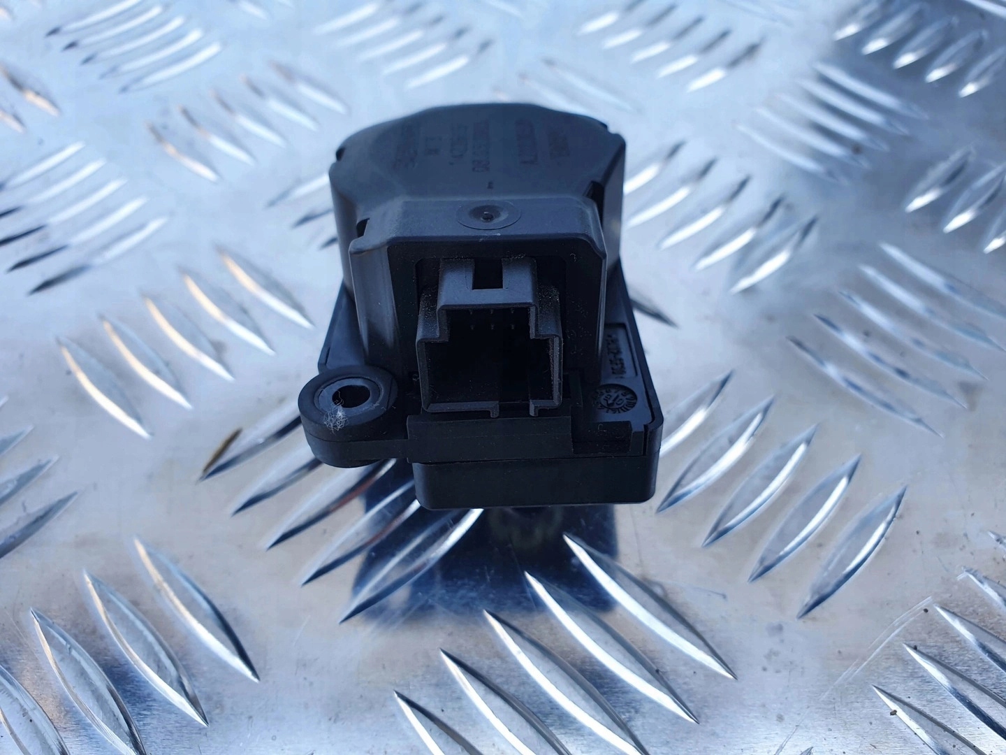 SILNICZEK RECYLKULACJI KLAP NAWIEWU SCANIA R - obrazek 5