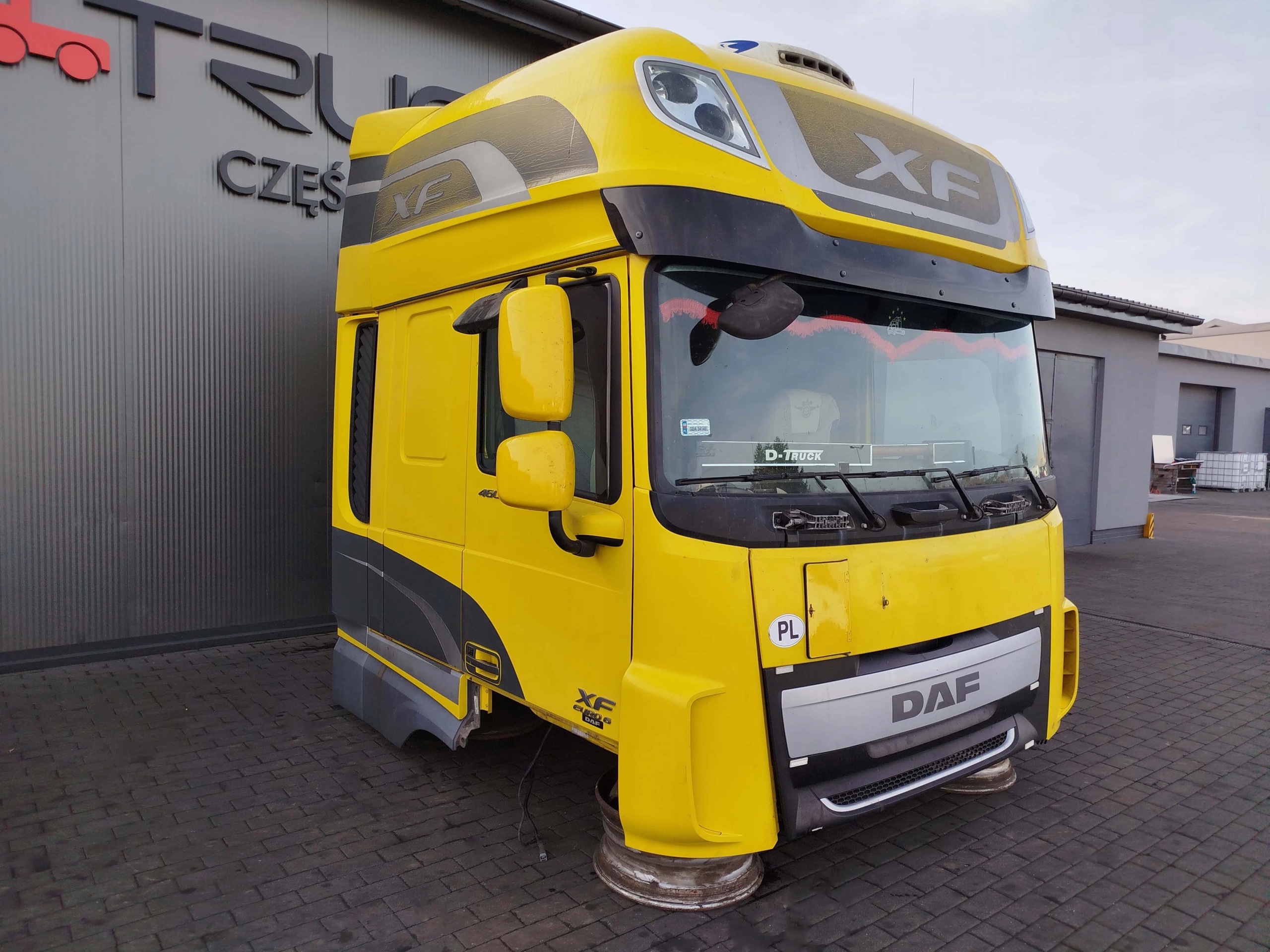 KABINA DAF XF 106 - obrazek 2