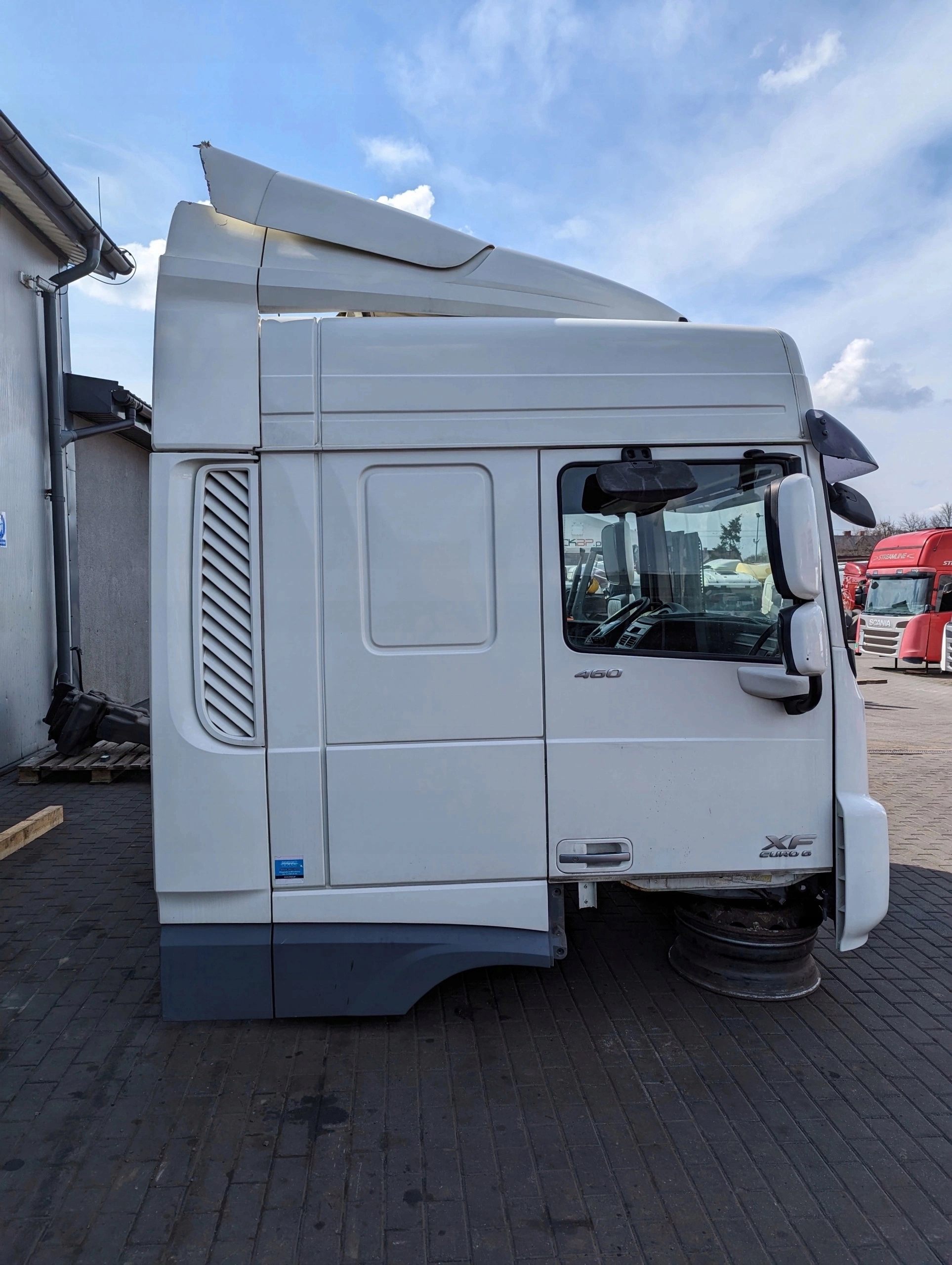 KABINA DAF XF 106 SC - obrazek 5