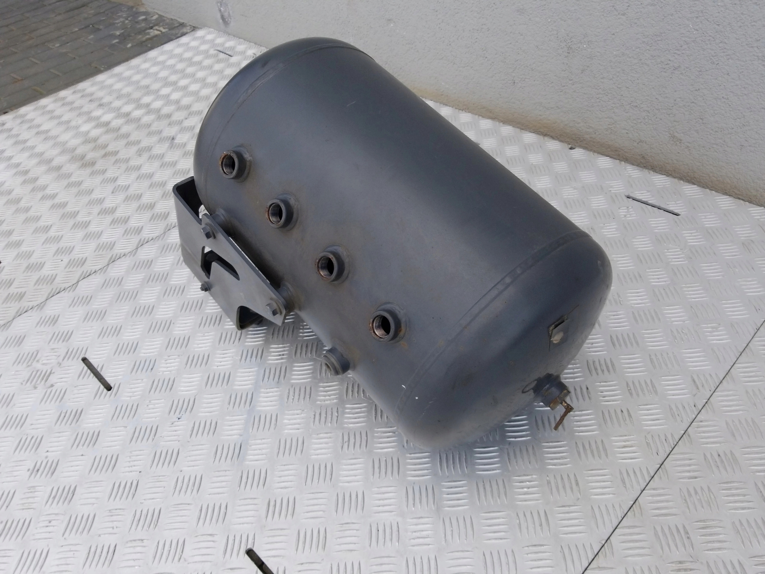 ZBIORNIK POWIETRZA DAF CF 450 LIFT 2019 ROK - obrazek 4