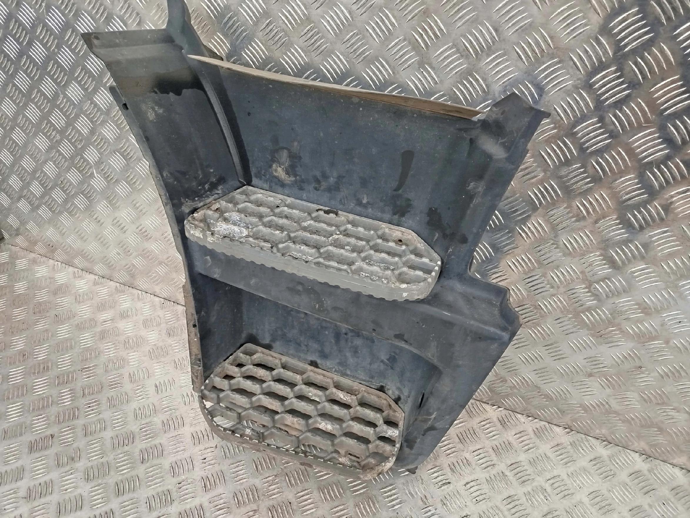 STOPIEŃ STOPNICA PRAWA SCANIA G XT NTG - obrazek 2