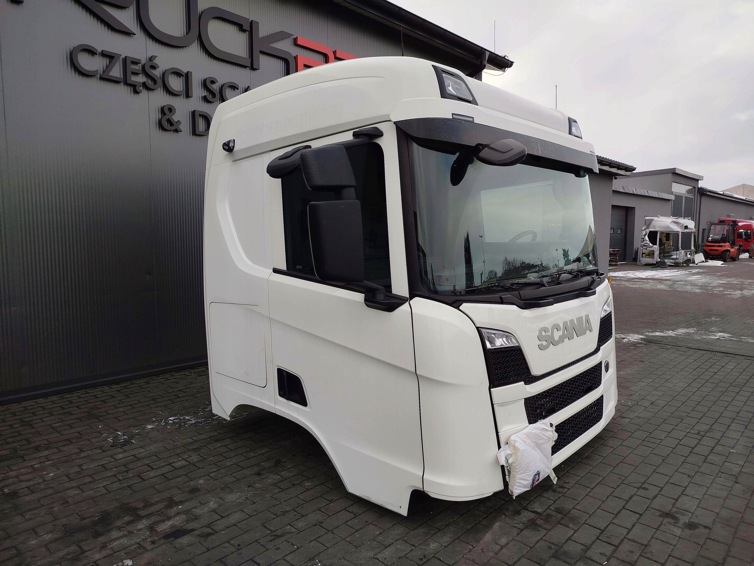 KABINA SCANIA R NTG NISKI DACH - obrazek 2