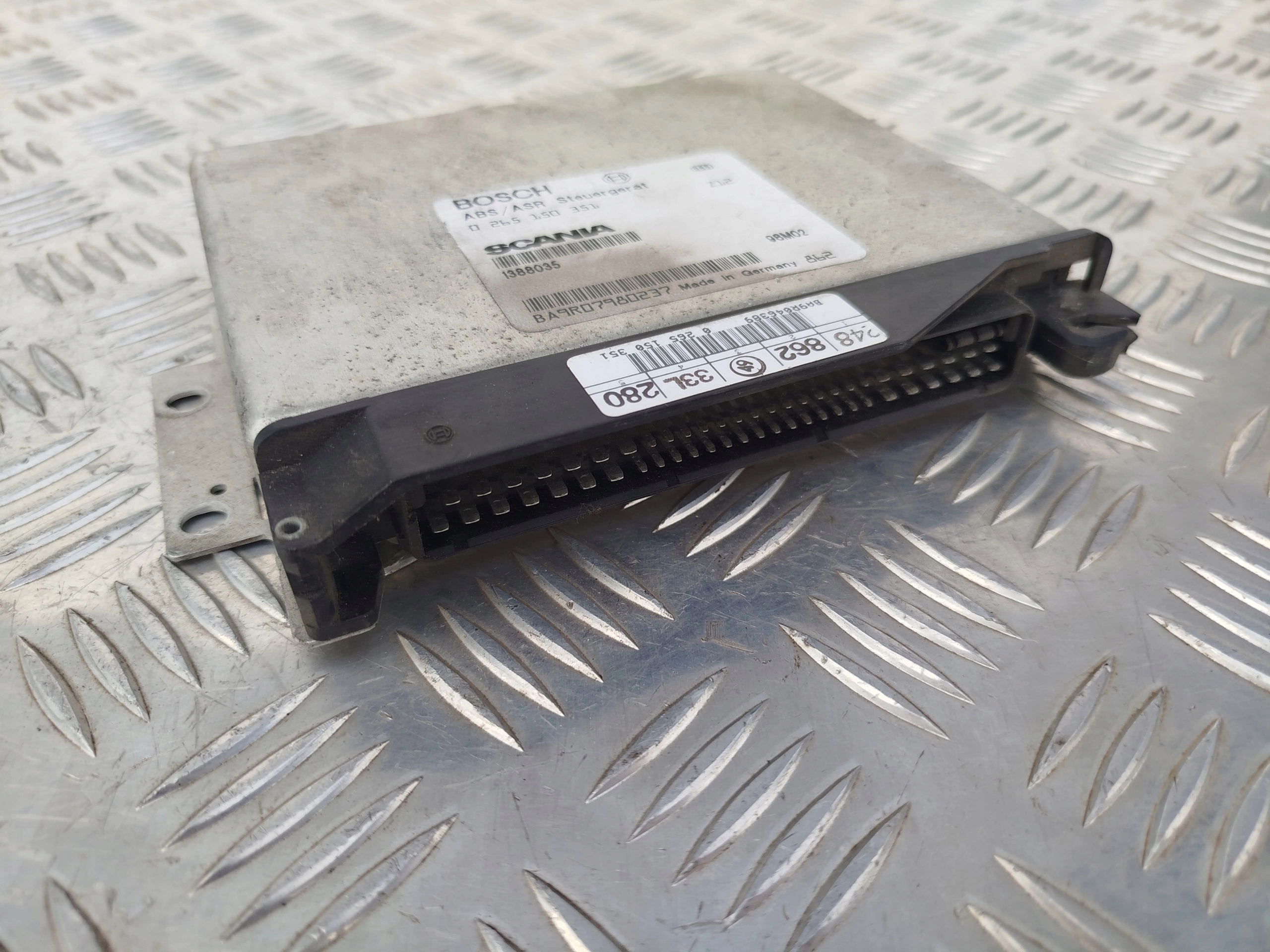 STEROWNIK ABS/ASR SCANIA 4 1388035 - obrazek 2