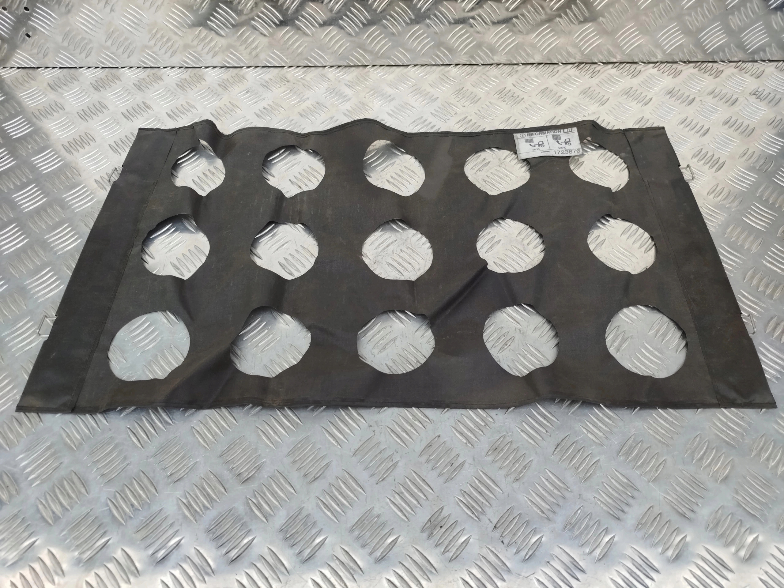 OSŁONA ROLETA SIATKA CHŁODNICY 1723876