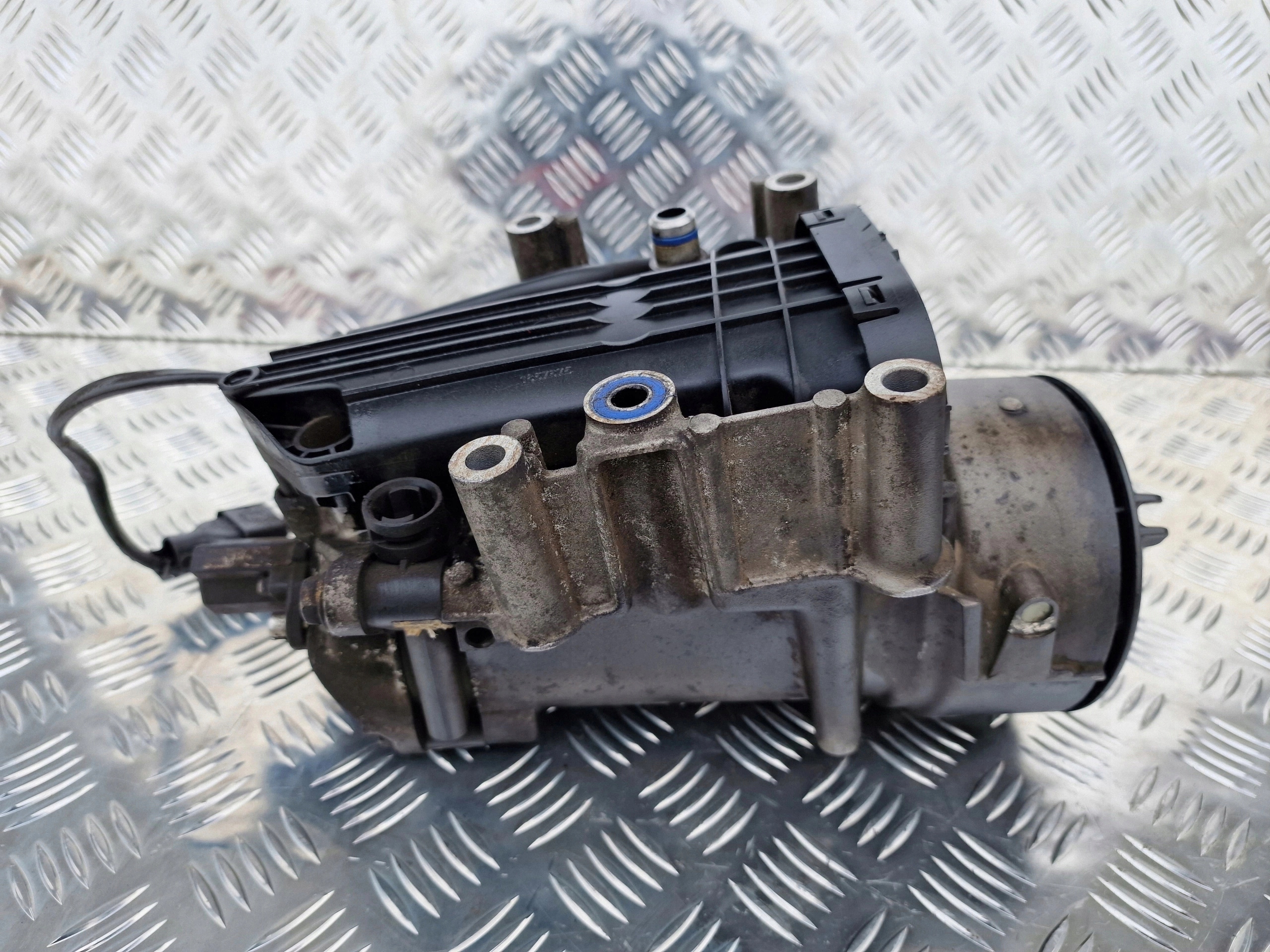 OBUDOWA FILTRA PALIWA DAF XF 106 EURO 6 - obrazek 2