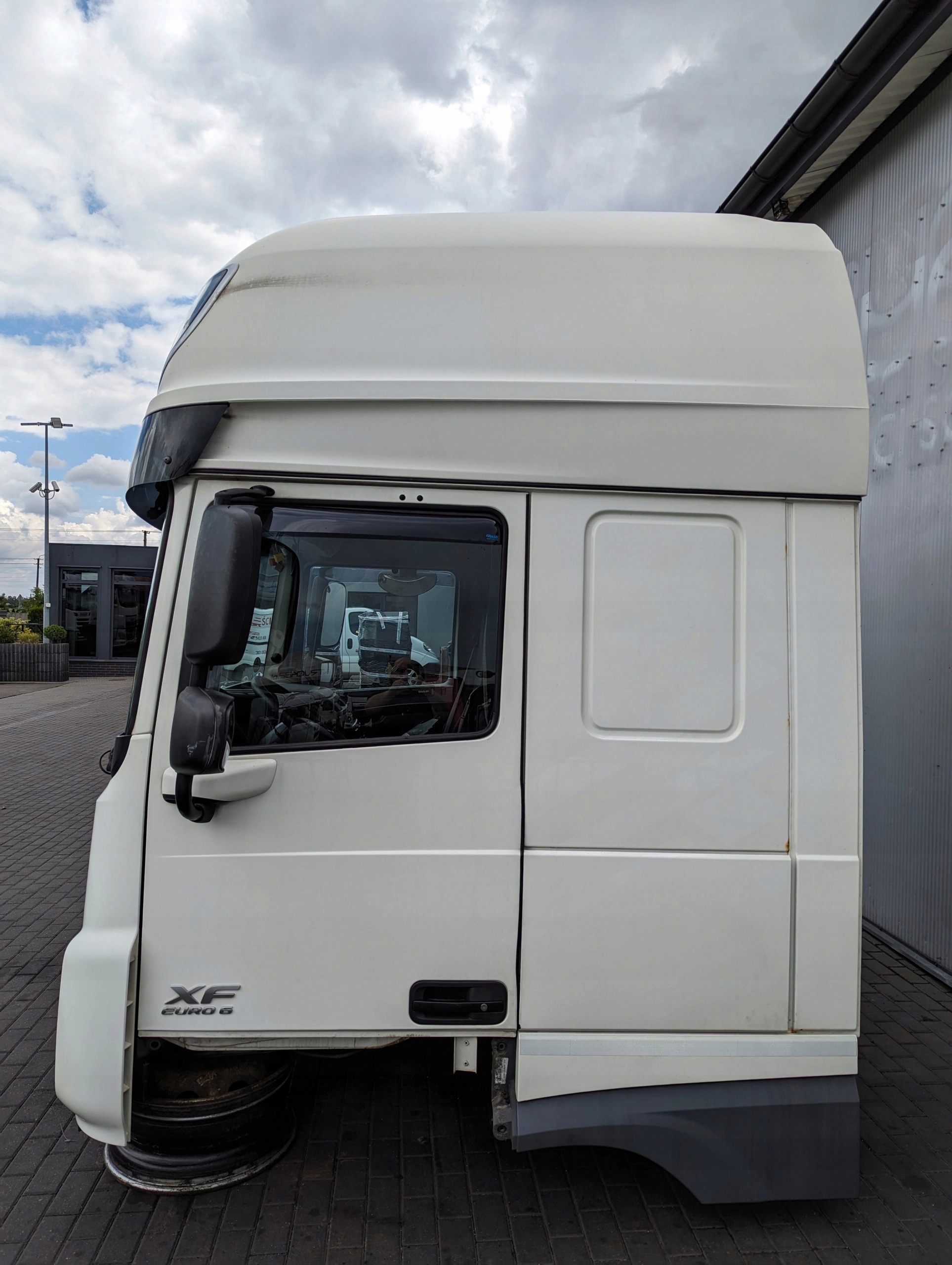 KABINA DAF XF 106 - obrazek 3