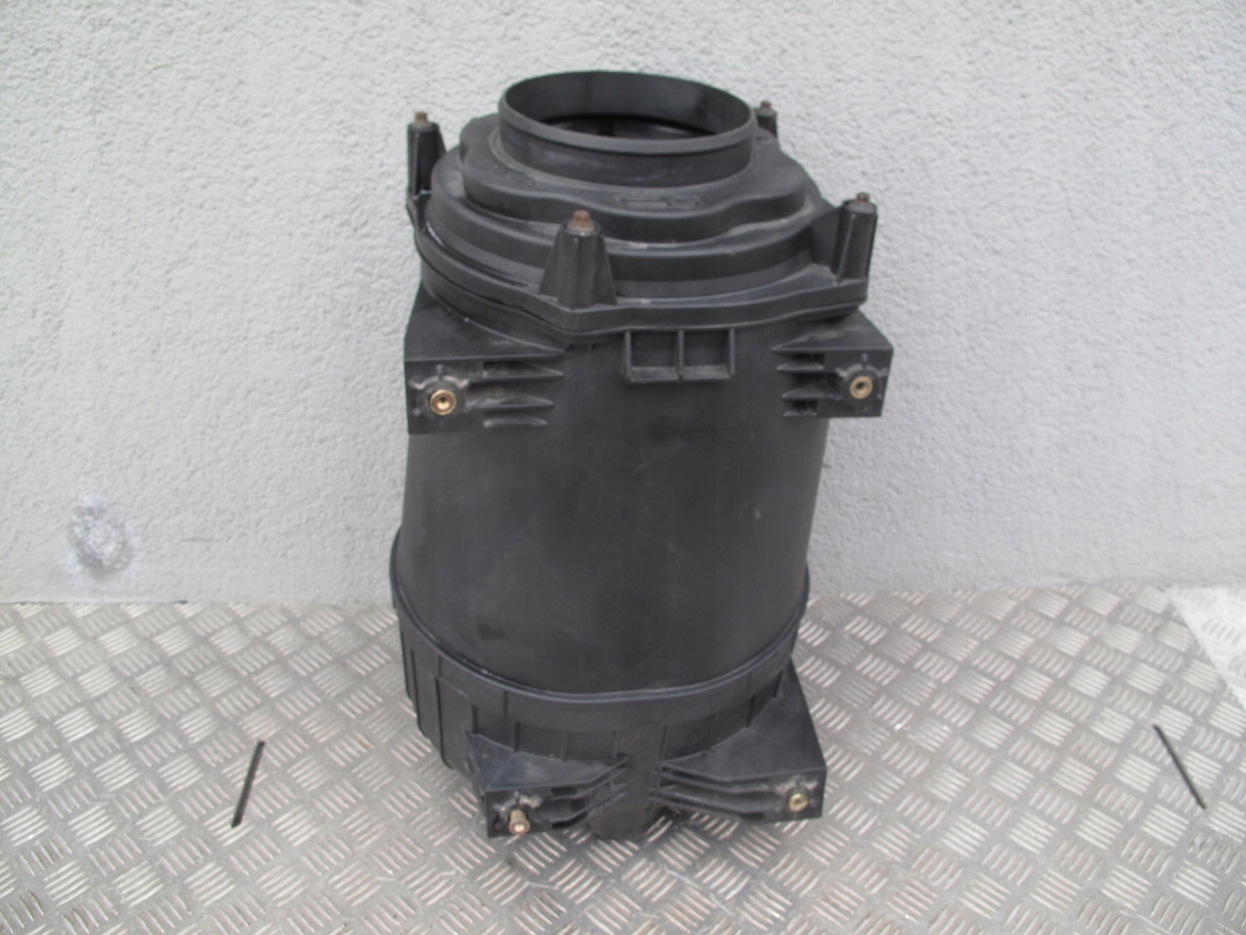 OBUDOWA FILTRA POWIETRZA SCANIA NTG