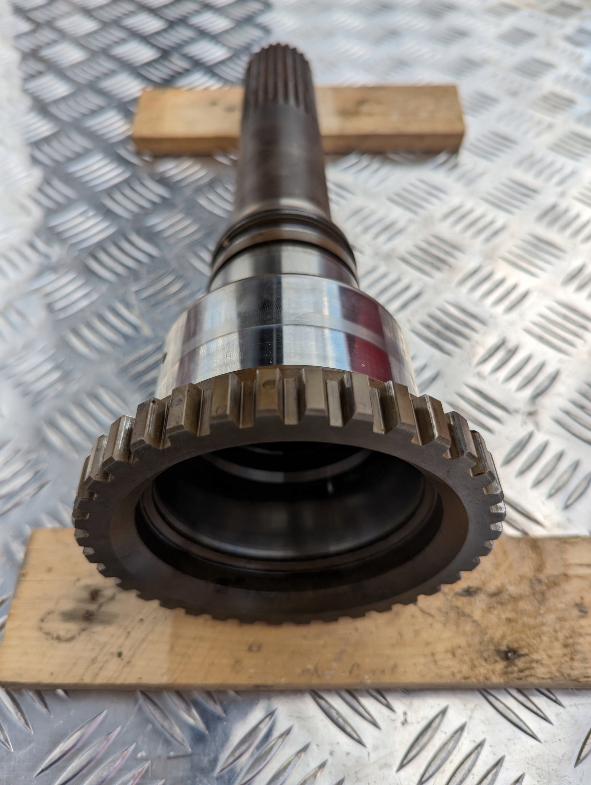 WAŁEK SPRZEGŁOWY SCANIA GRS 895 905 - obrazek 2