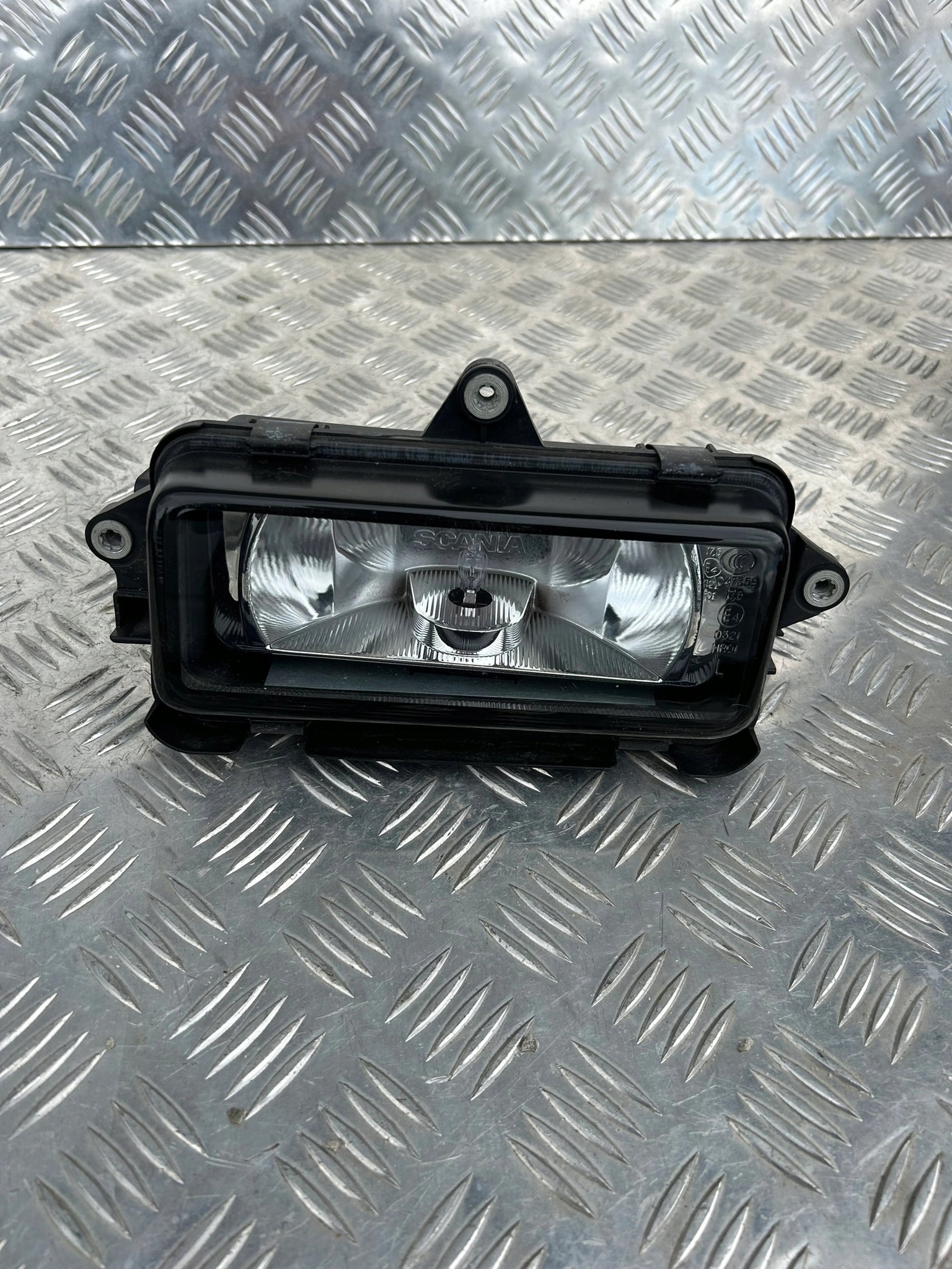 HALOGEN BLENDY SCANIA R STREAMLINE LEWY