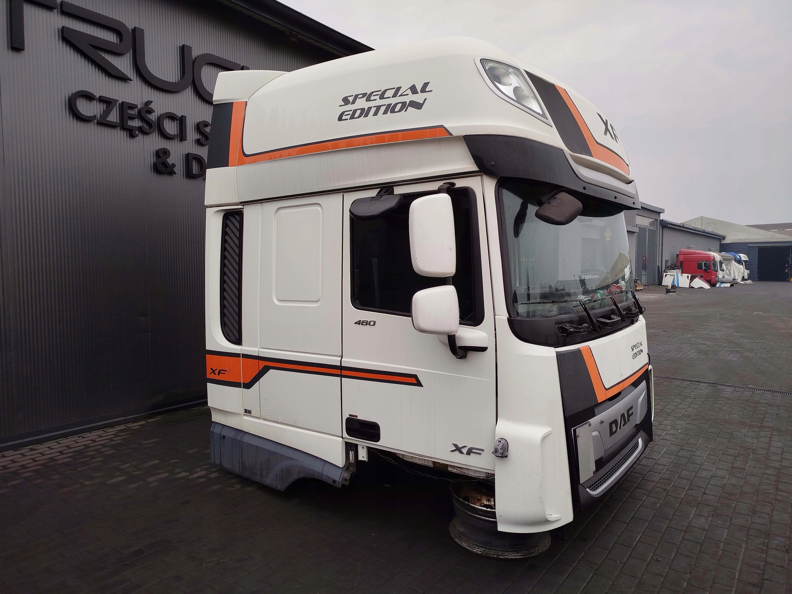 KABINA SSC SPACE CAB DAF XF 106 LIFT - obrazek 2