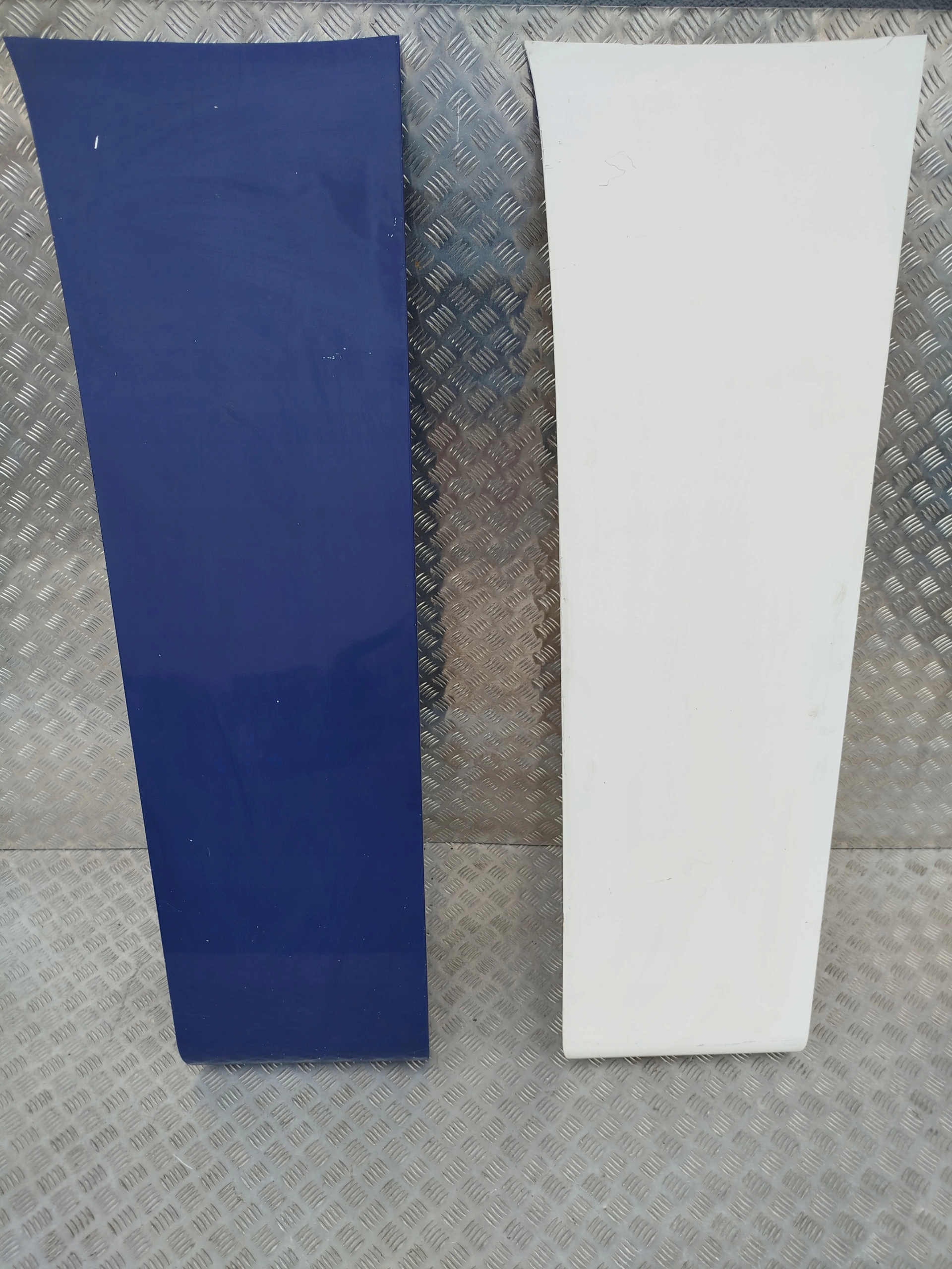 OWIEWKA ZAKABINOWA PIONOWA Z GUMĄ LEWA SCANIA R TOPLINE HIGHLINE - obrazek 4