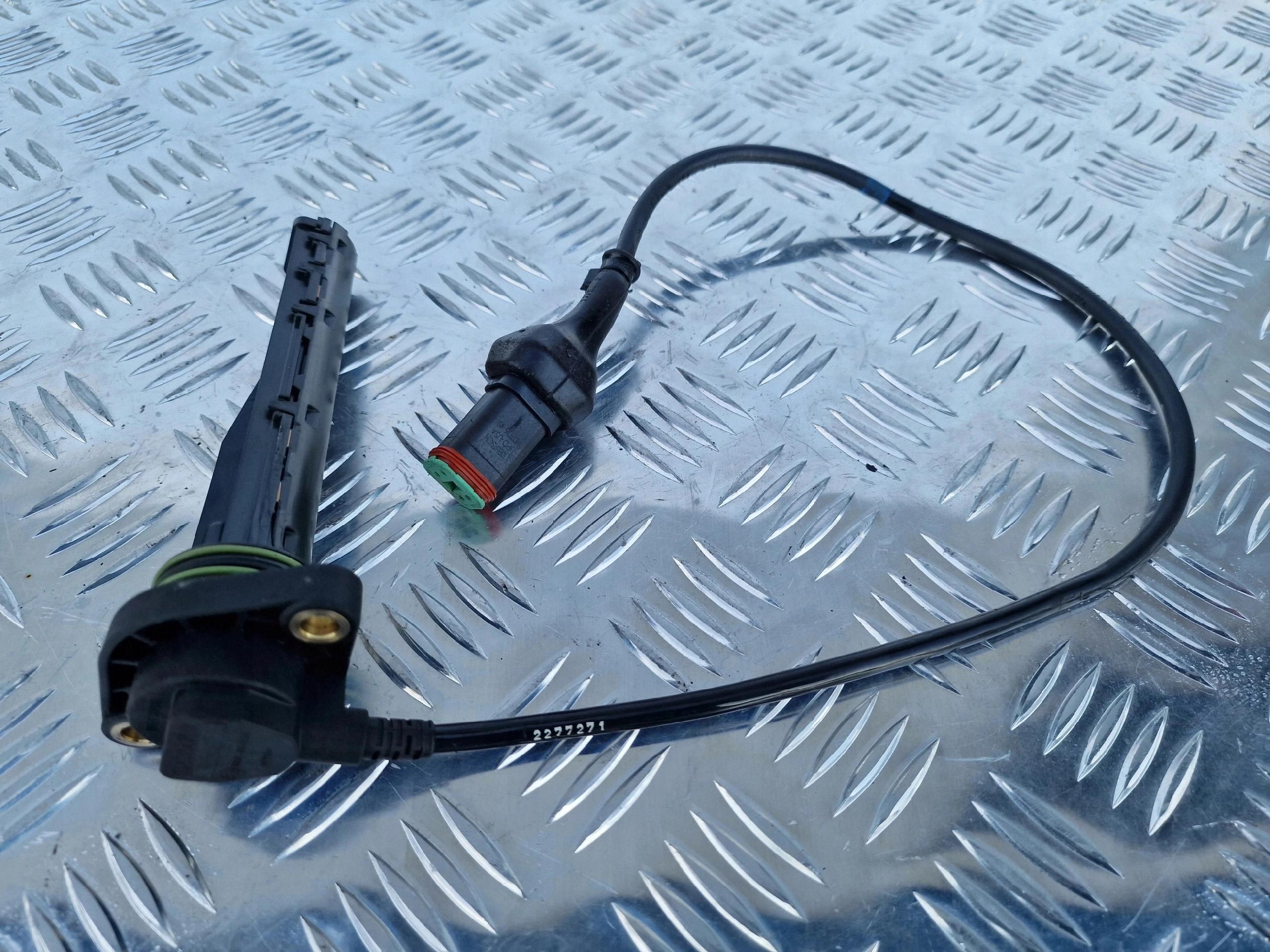 CZUJNIK POZIOMU OLEJU MISKI OLEJOWEJ SCANIA NTG EU - obrazek 3