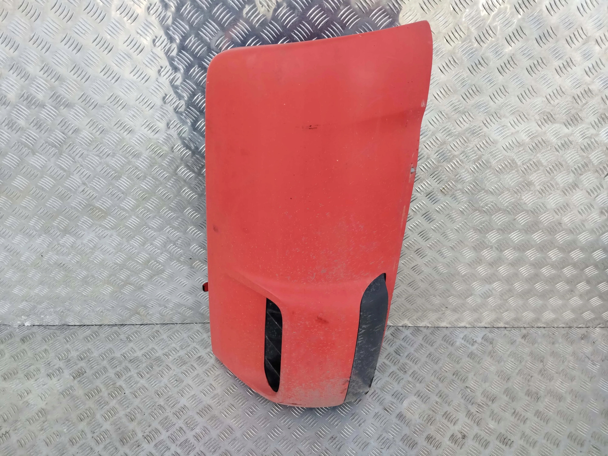 POLIK LEWY SCANIA 124