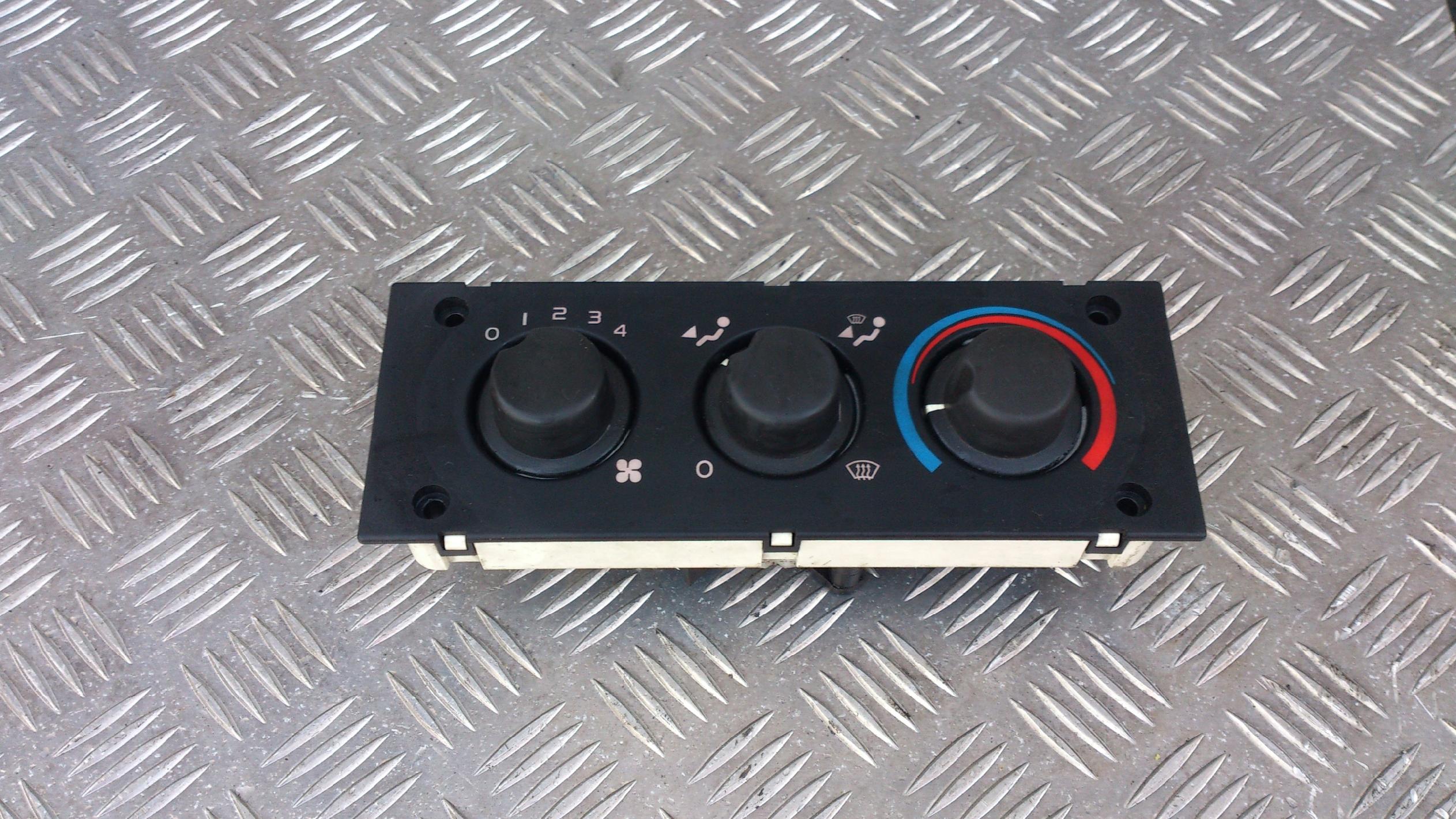 PANEL KOKPITU STEROWANIA OGRZEWANIEM DAF XF 105 - obrazek 2