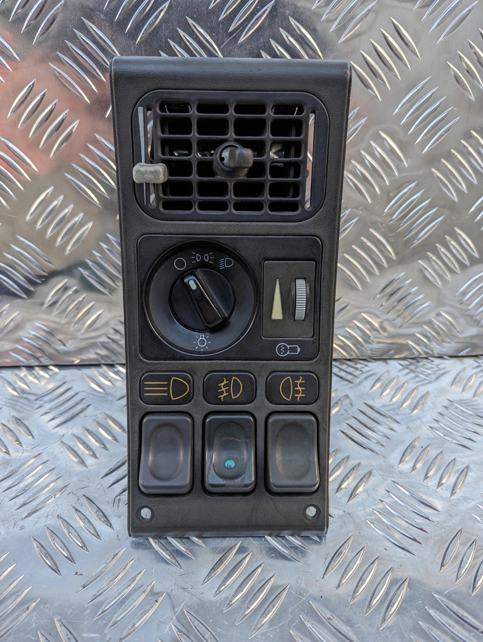 PANEL STEROWANIA ŚWIATEŁ PRZYCISKI SCANIA 4 / 124