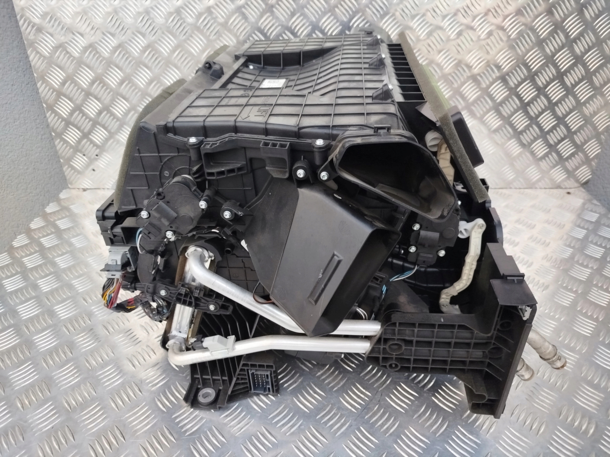 NAGRZEWNICA KOMPLETNA DAF XF 106 LIFT - obrazek 3