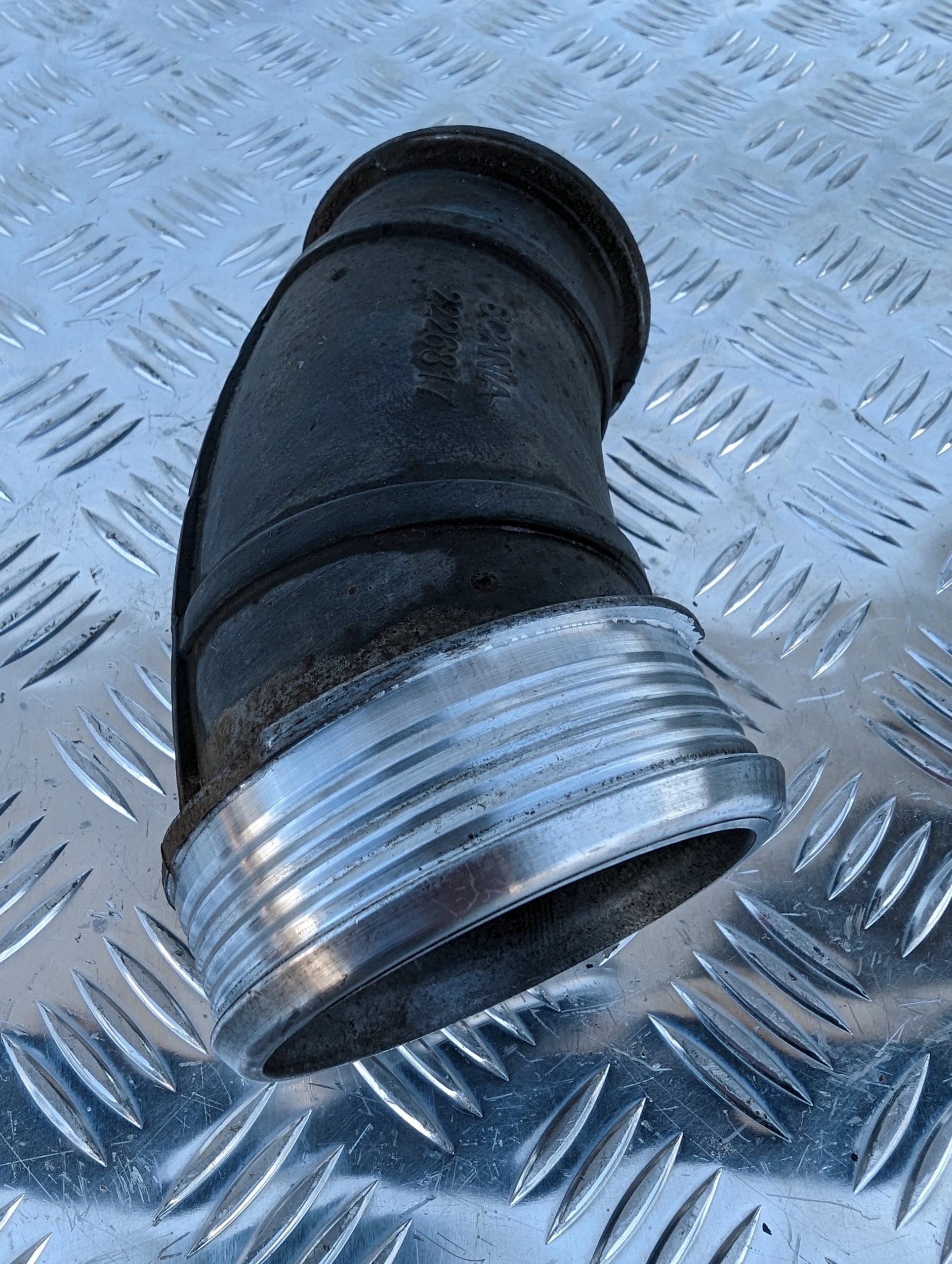 PRZEWÓD RURA KOLANO SCANIA NTG - obrazek 3