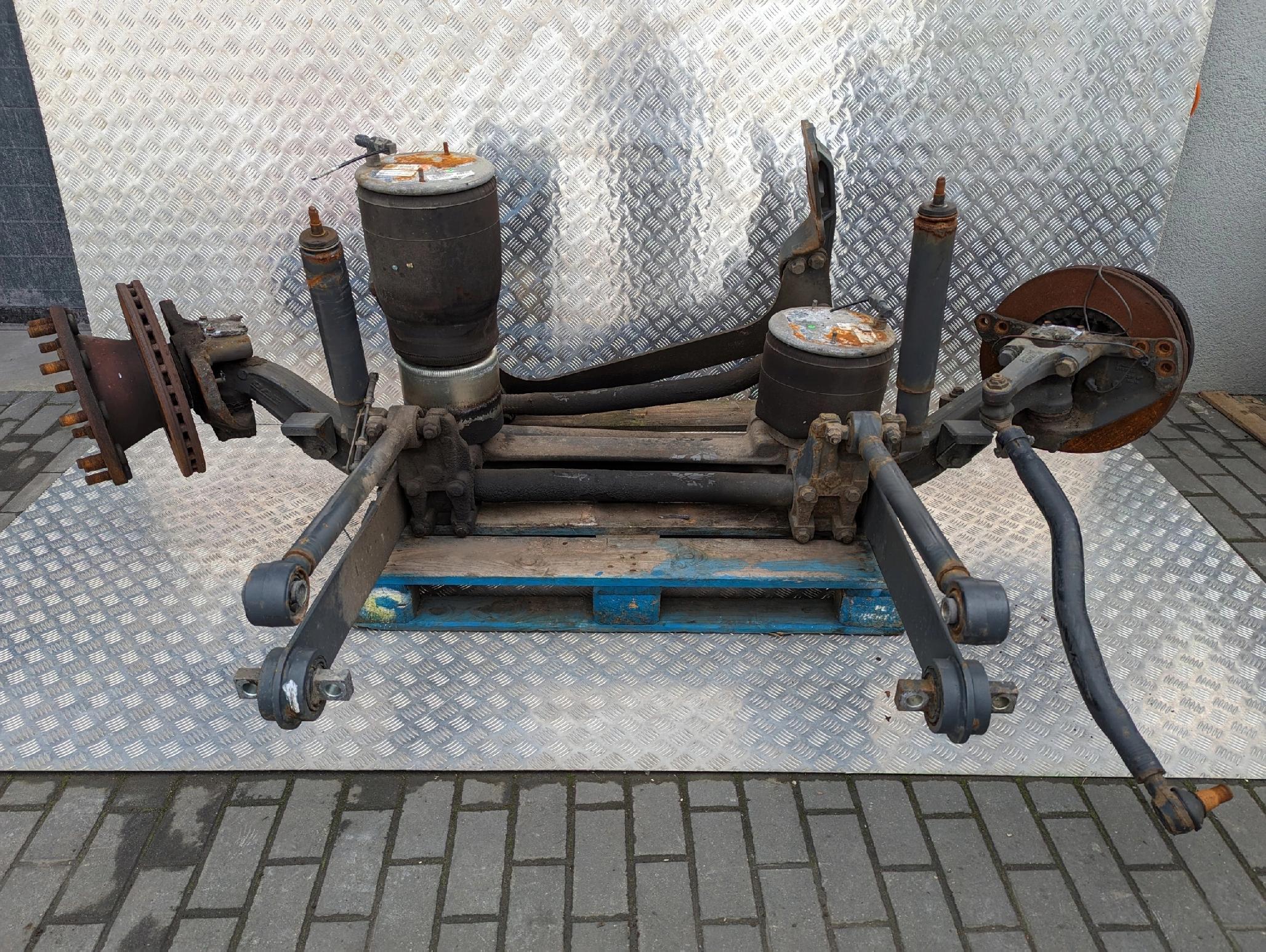 BELKA TYŁ TYLNA ZAWIESZENIA DAF XF 106