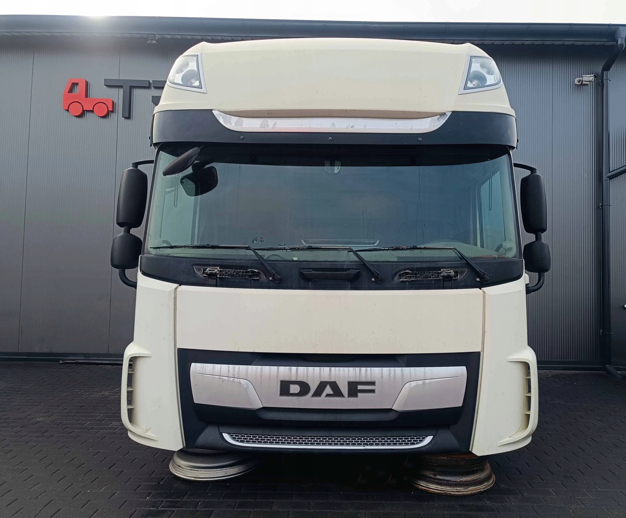 KABINA DAF XF 106 480 LIFT SSC