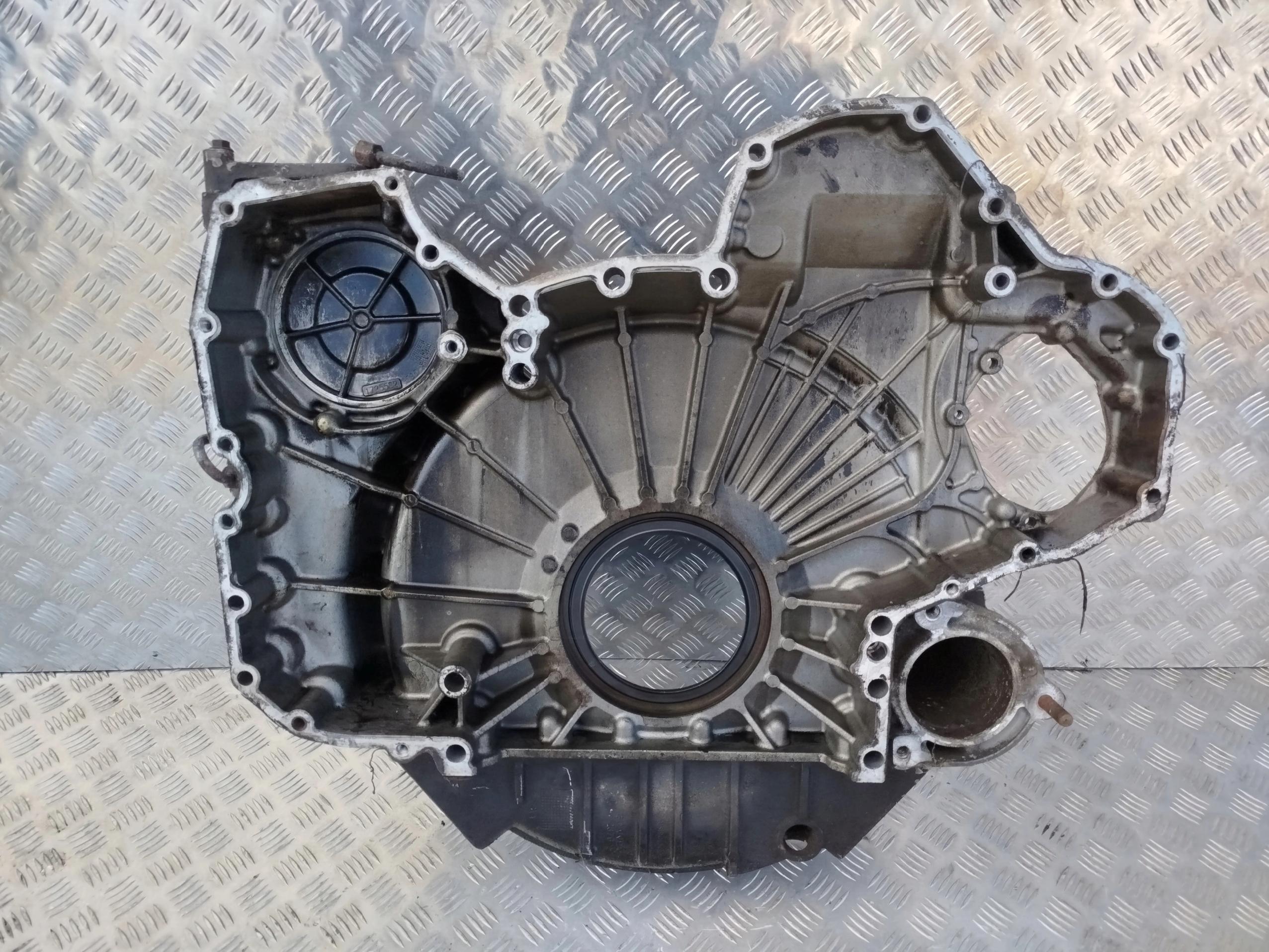 OBUDOWA ROZRZĄDU KOŁA ZAMACHOWEGO SCANIA HPI - obrazek 2