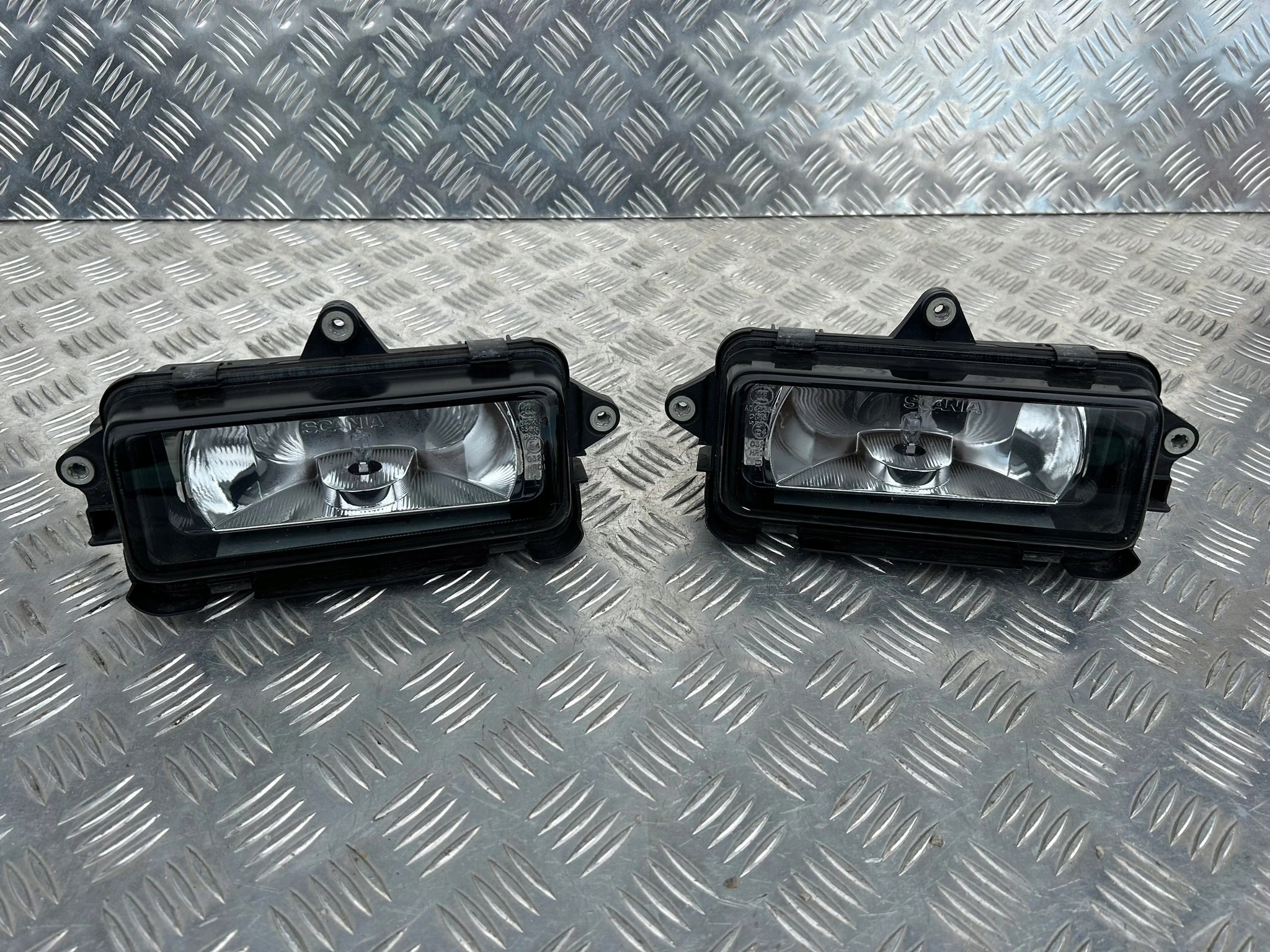 HALOGEN BLENDY SCANIA R STREAMLINE LEWY