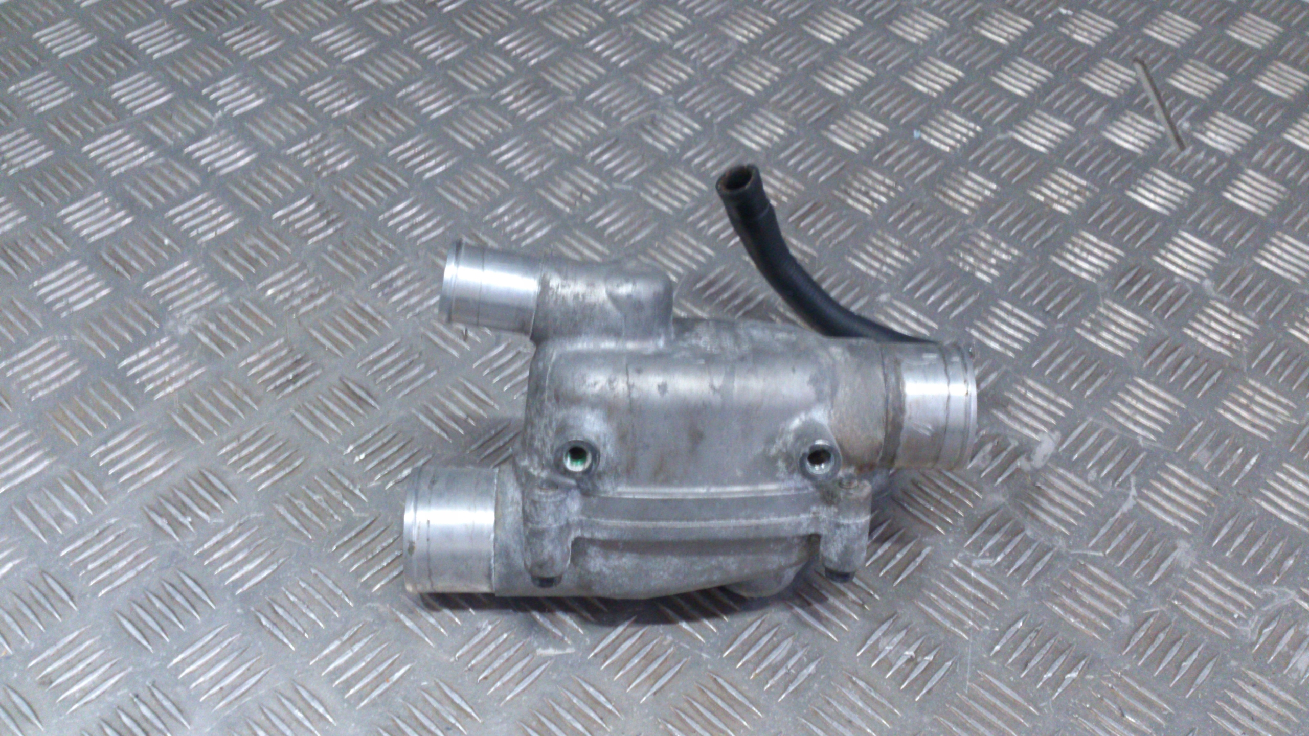 TERMOSTAT SCANIA R S NOWY MODEL - obrazek 4