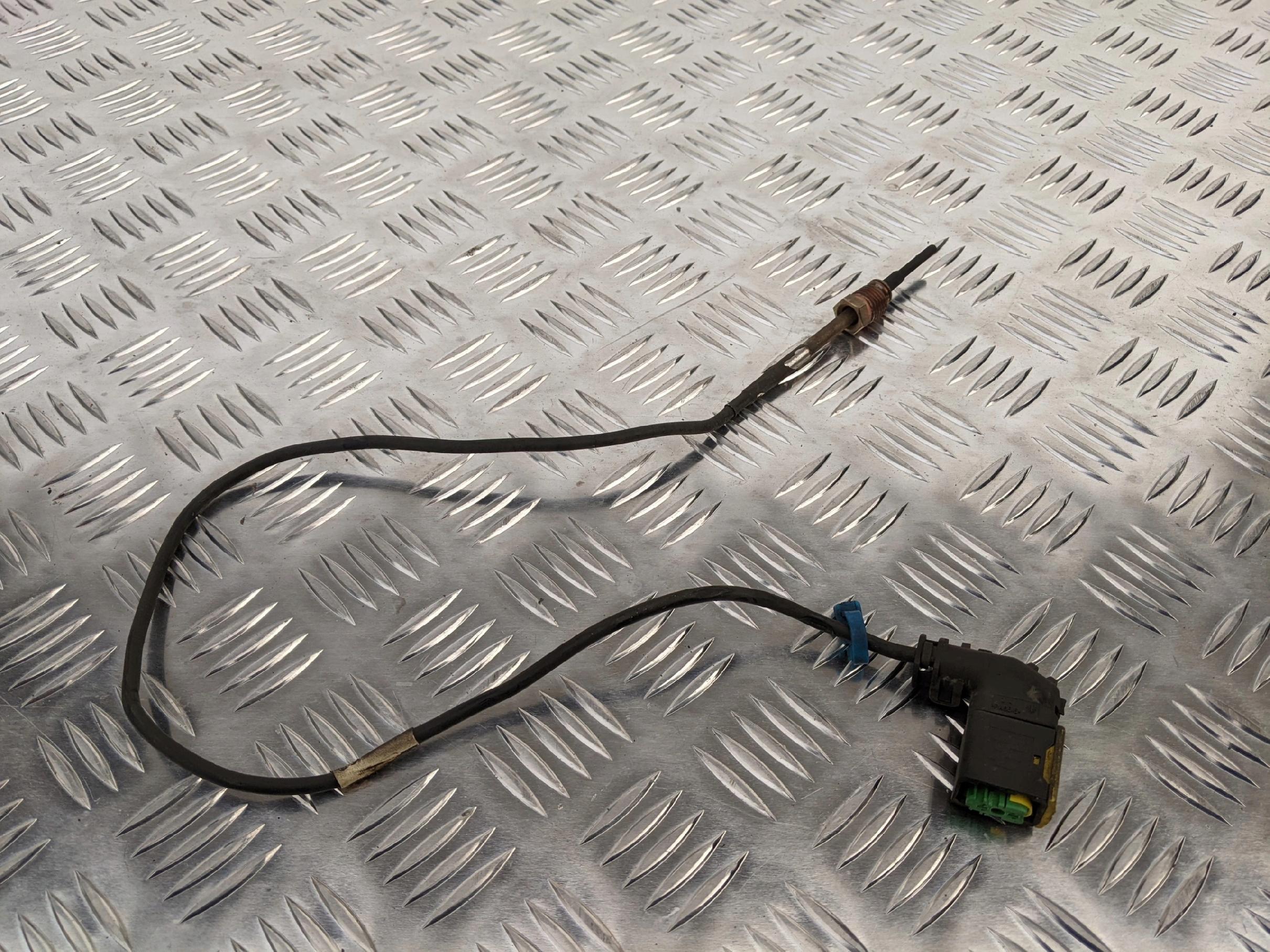 CZUJNIK BPV TEMPERATURY TURBINY DAF X 106 - obrazek 2