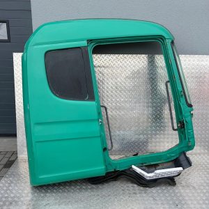 BOK KABINY SCANIA CR19