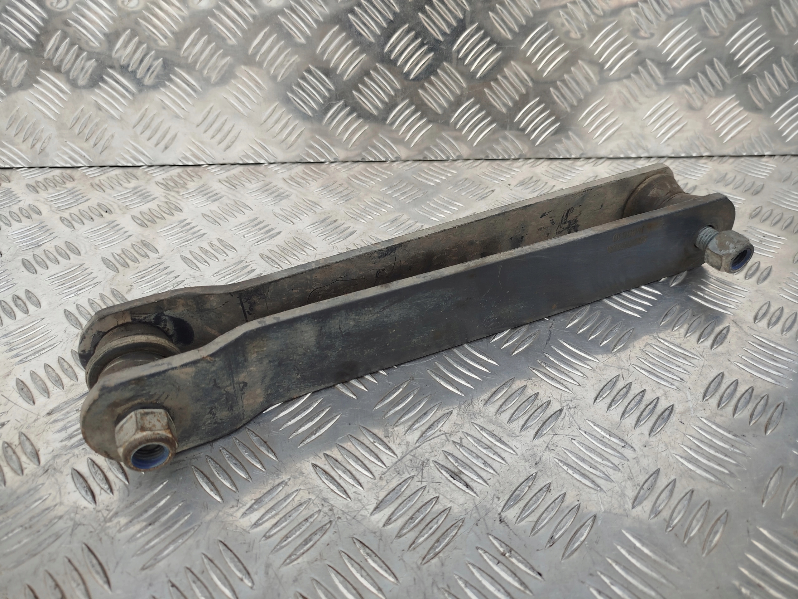 DRĄŻEK STABILIZATORA PRZÓD SCANIA