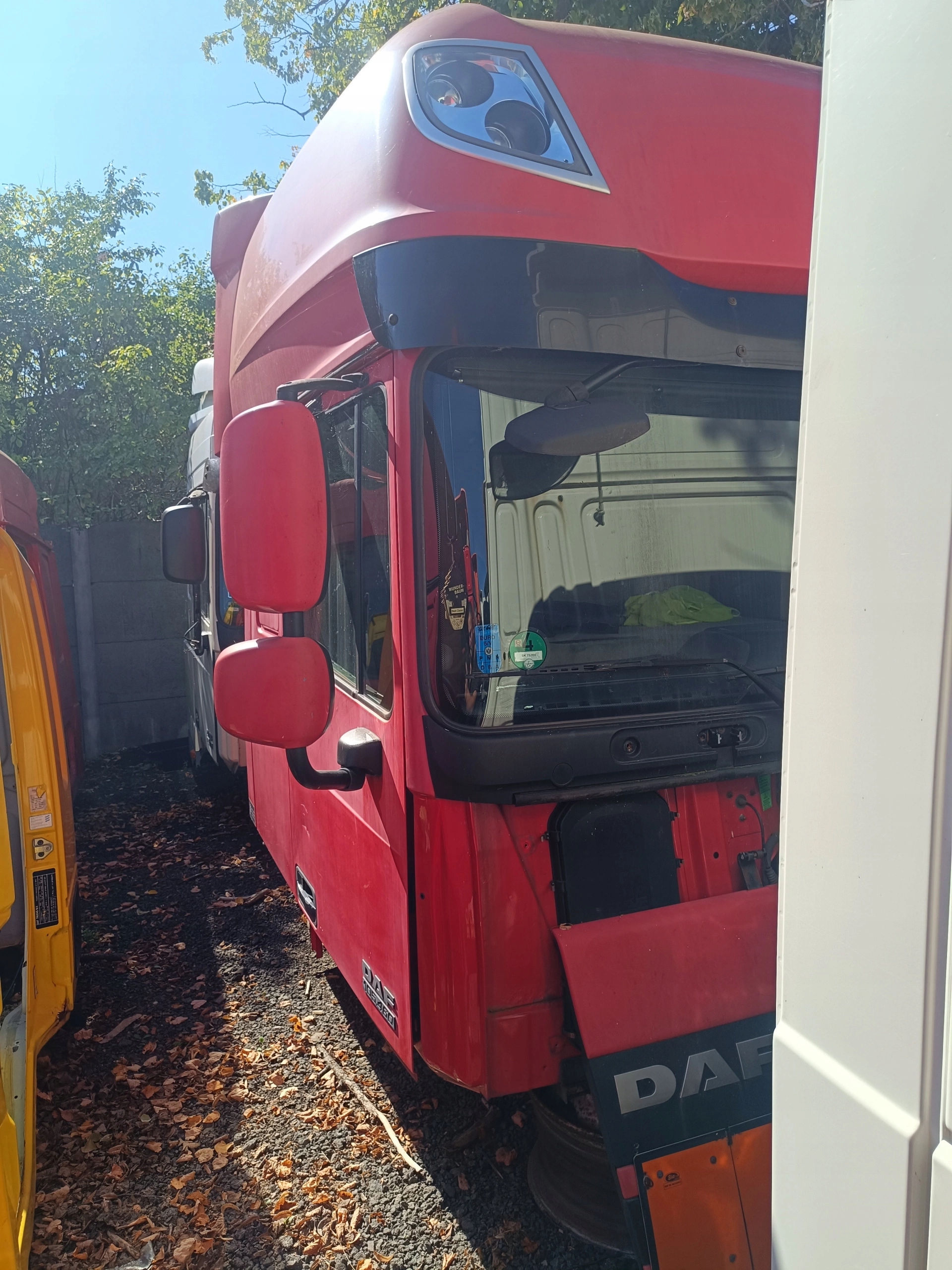 KABINA DAF XF 105 RÓŻNE RODZAJE WYPRZEDAŻ - obrazek 5