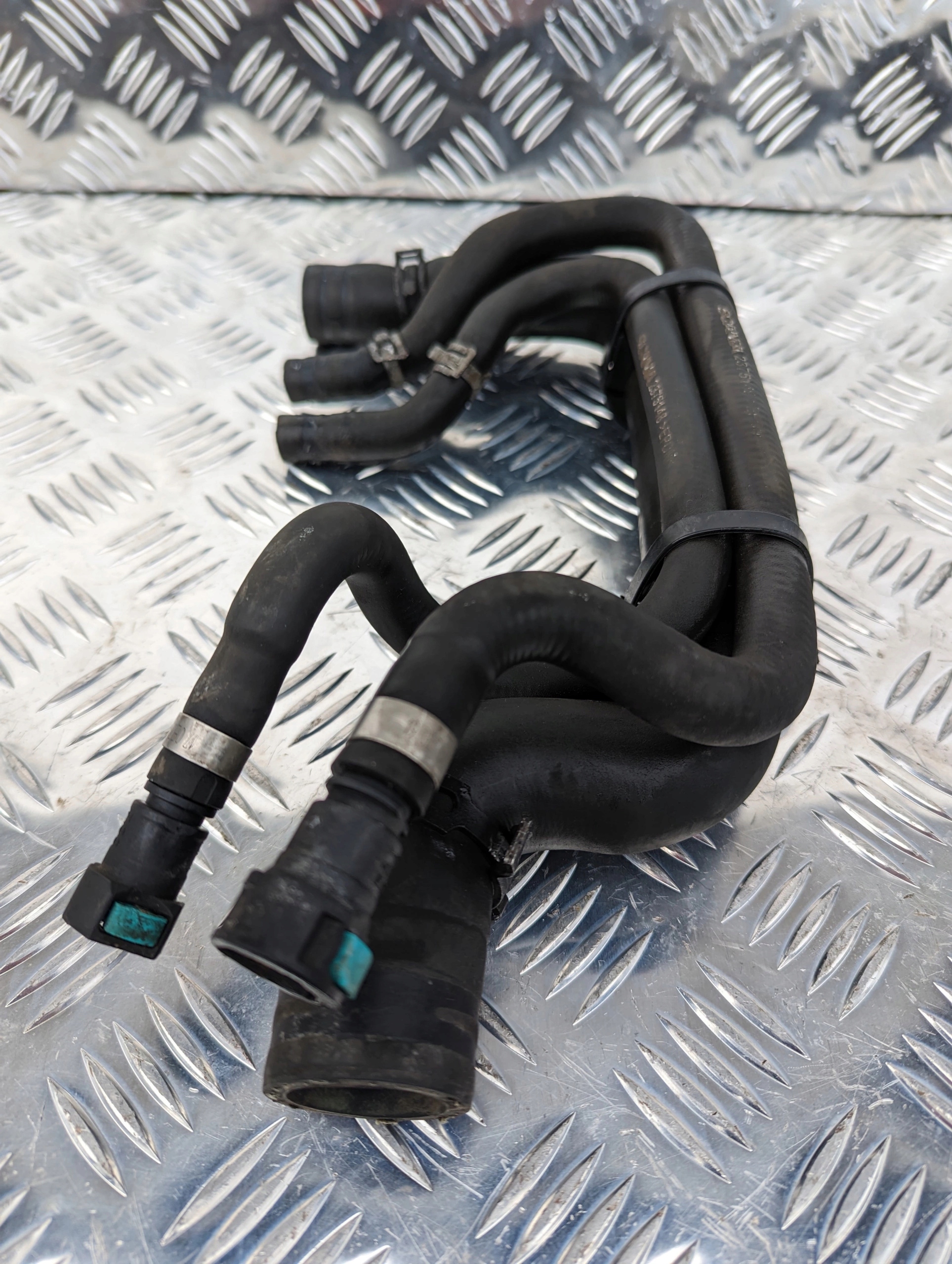 WĘŻE PRZEWODY PŁYNU CHŁODZĄCEGO WODY SCANIA NTG - obrazek 3