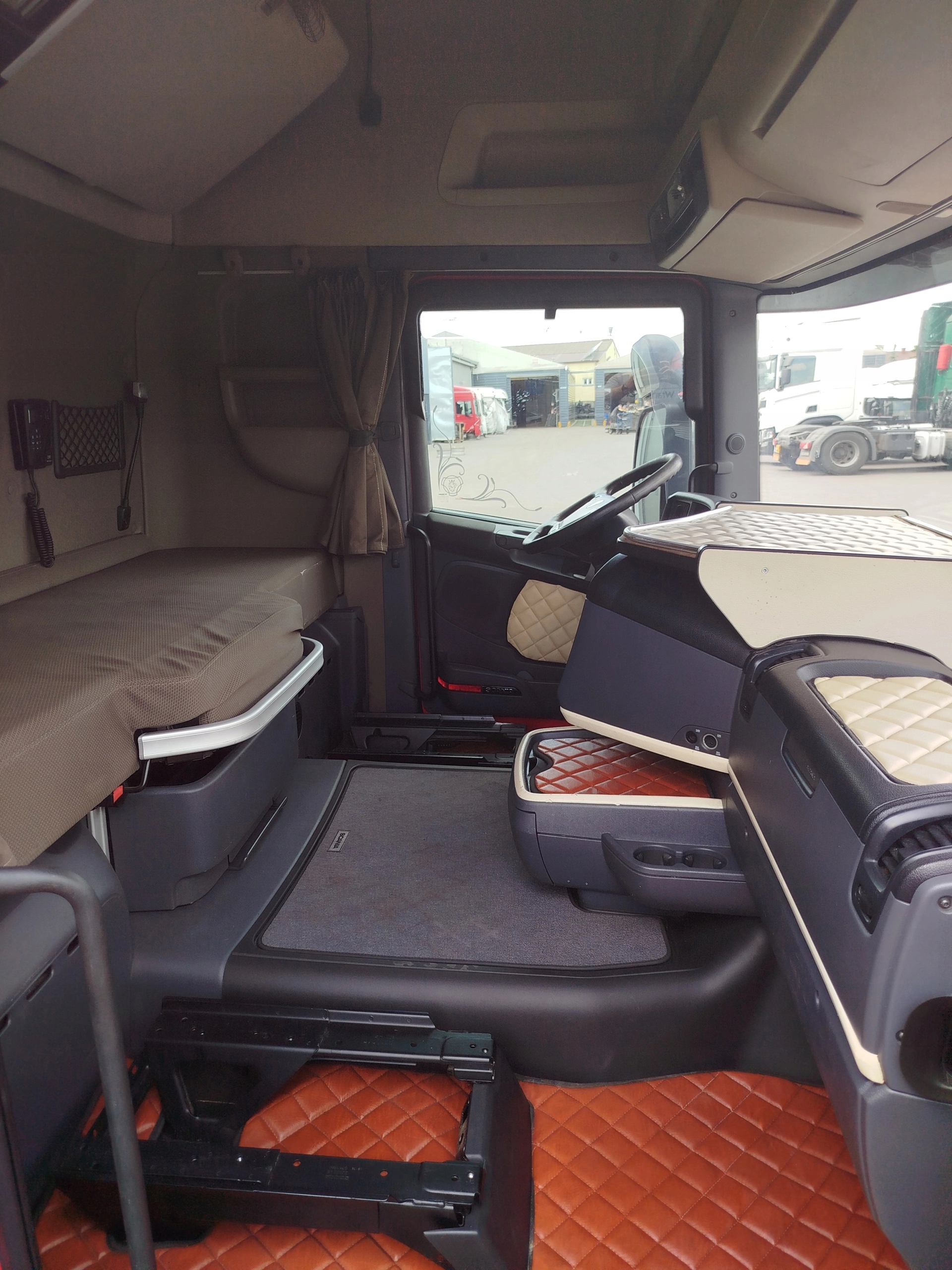 KABINA SCANIA STREAMLINE TOPLINE CR19 EURO 6 - obrazek 8