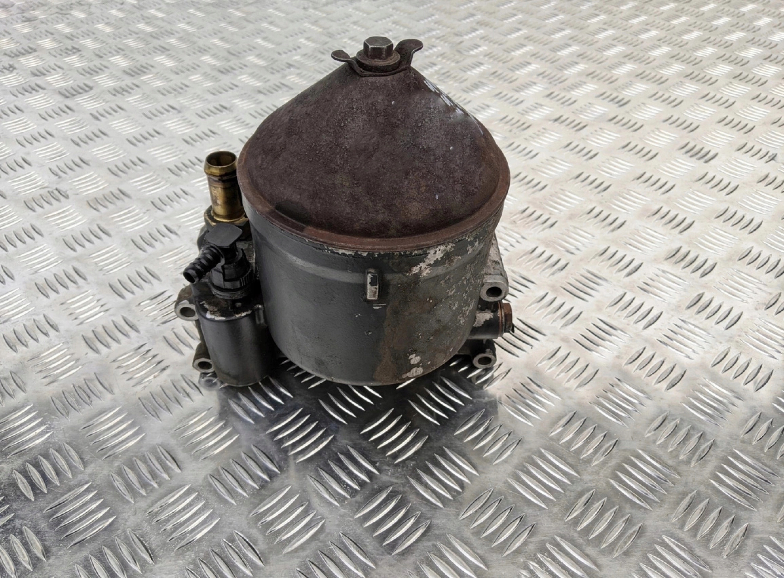 WIRÓWKA FILTR ODŚRODKOWY BĄCZEK OLEJU SCANIA XPI EURO 6