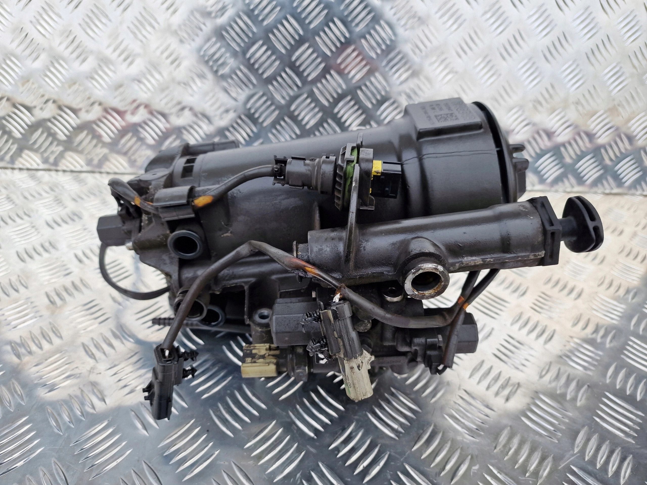 OBUDOWA FILTRA PALIWA DAF XF 106 EURO 6 - obrazek 3