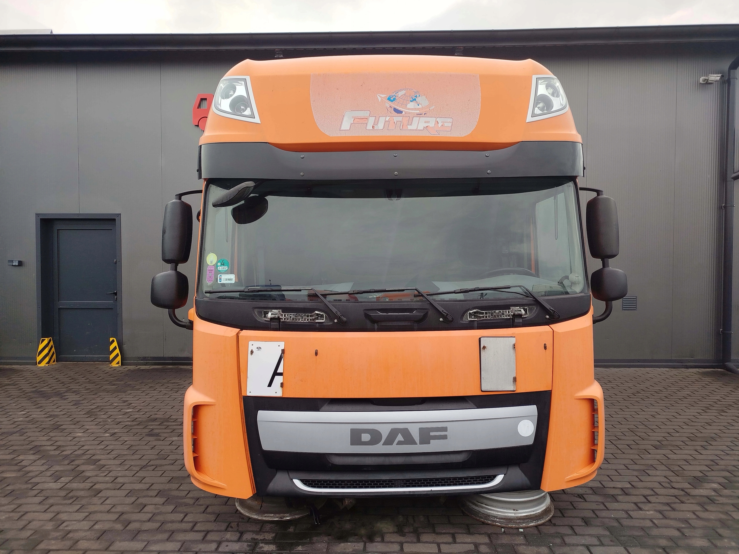 KABINA DAF XF 106