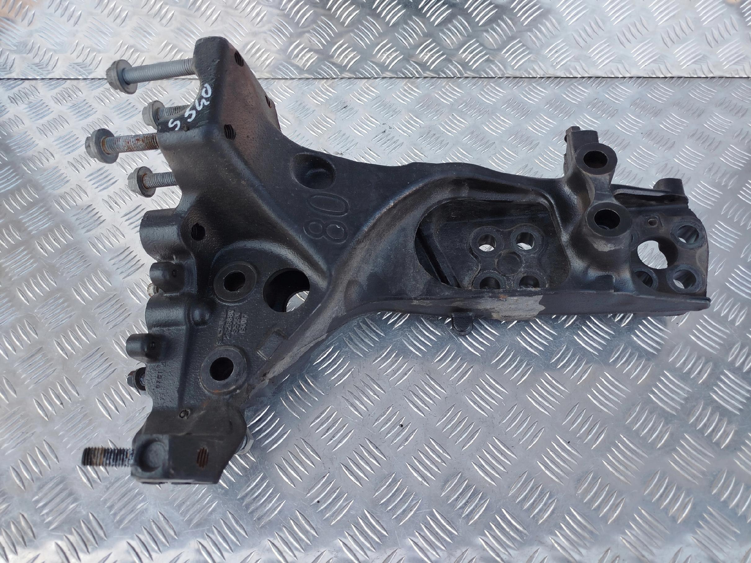 WSPORNIK BAZOWY MOCOWANIE BELKI ZDERZAKA LEWY SCANIA NTG R S