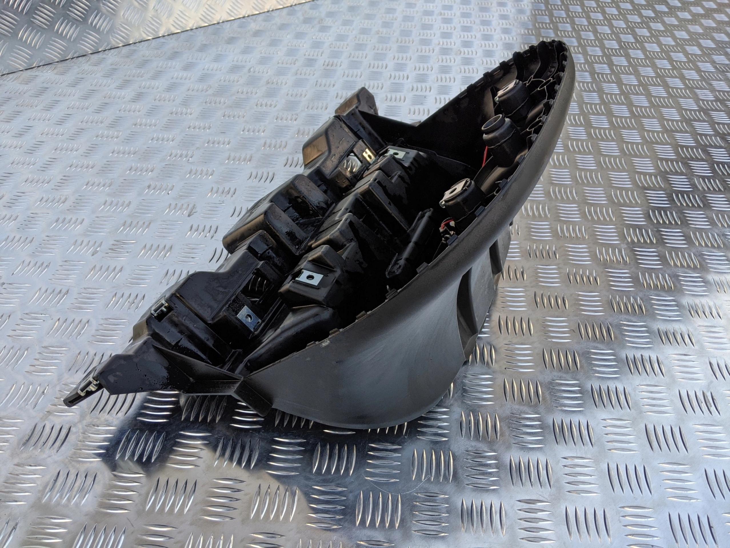 PODSTAWA PÓŁKA KOKPITU SCHOWEK KIESZEŃ DAF XF 105 - obrazek 3